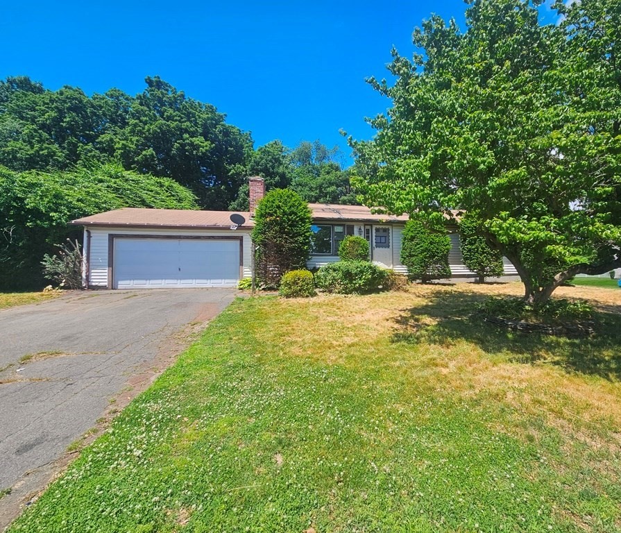 15 Magnolia Ter, South Hadley, MA 01075
