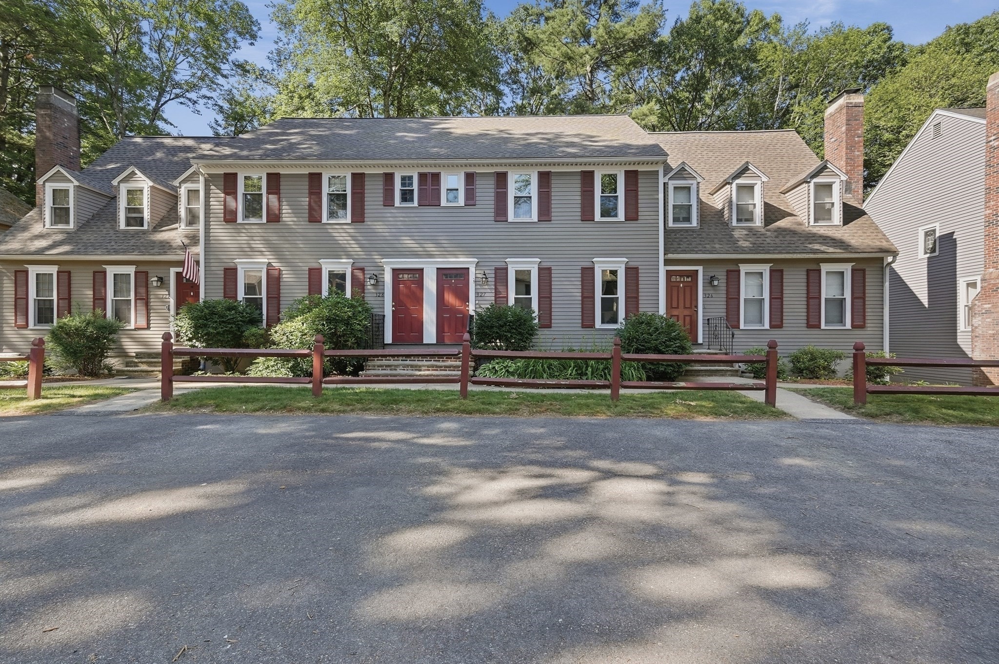 327 Wellman Avenue Unit 327, Chelmsford, MA 01863