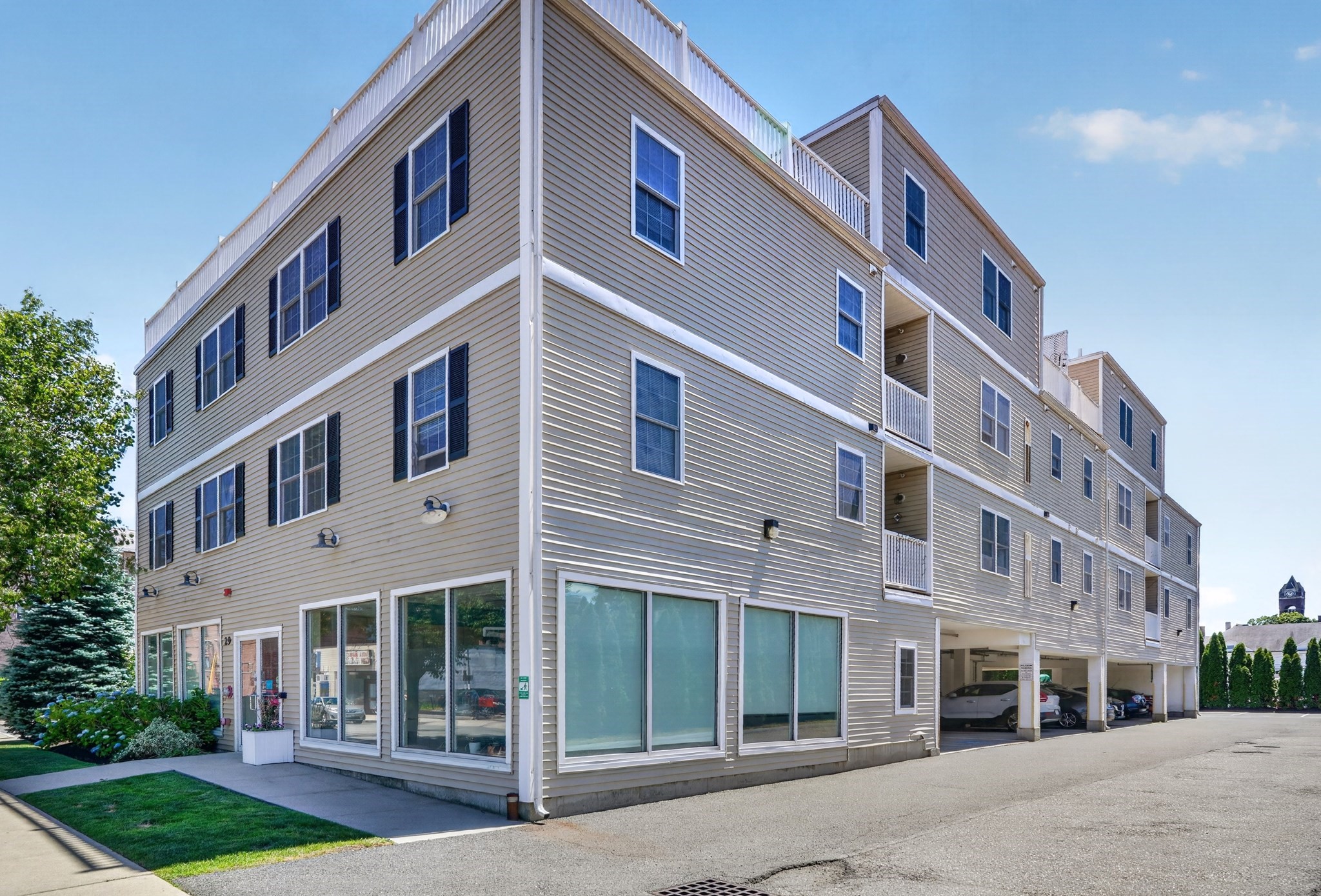29 Spruce St Unit 42, Waltham, MA 02453