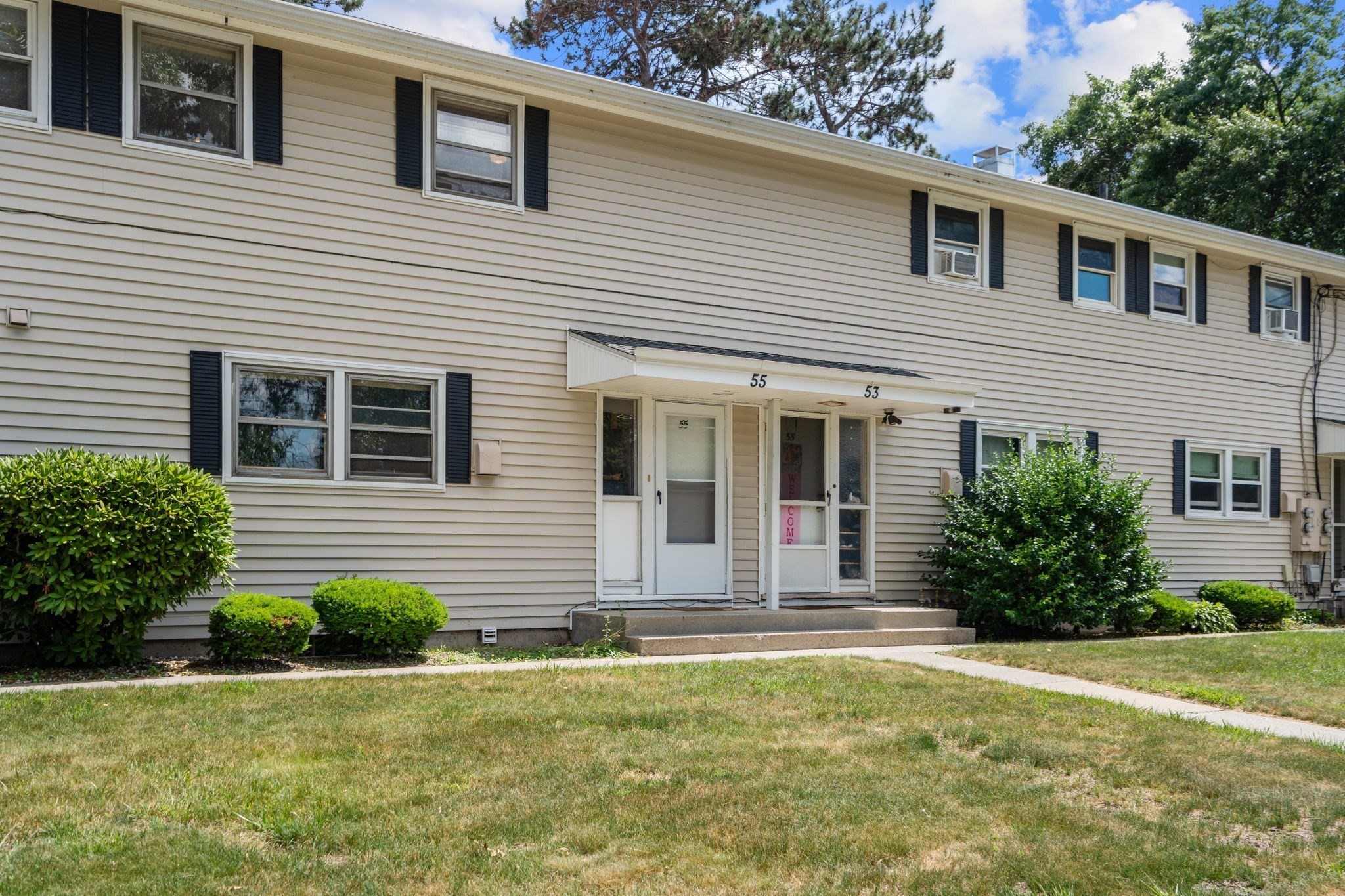 55 Meadowlark Ln Unit 55, Chicopee, MA 01022