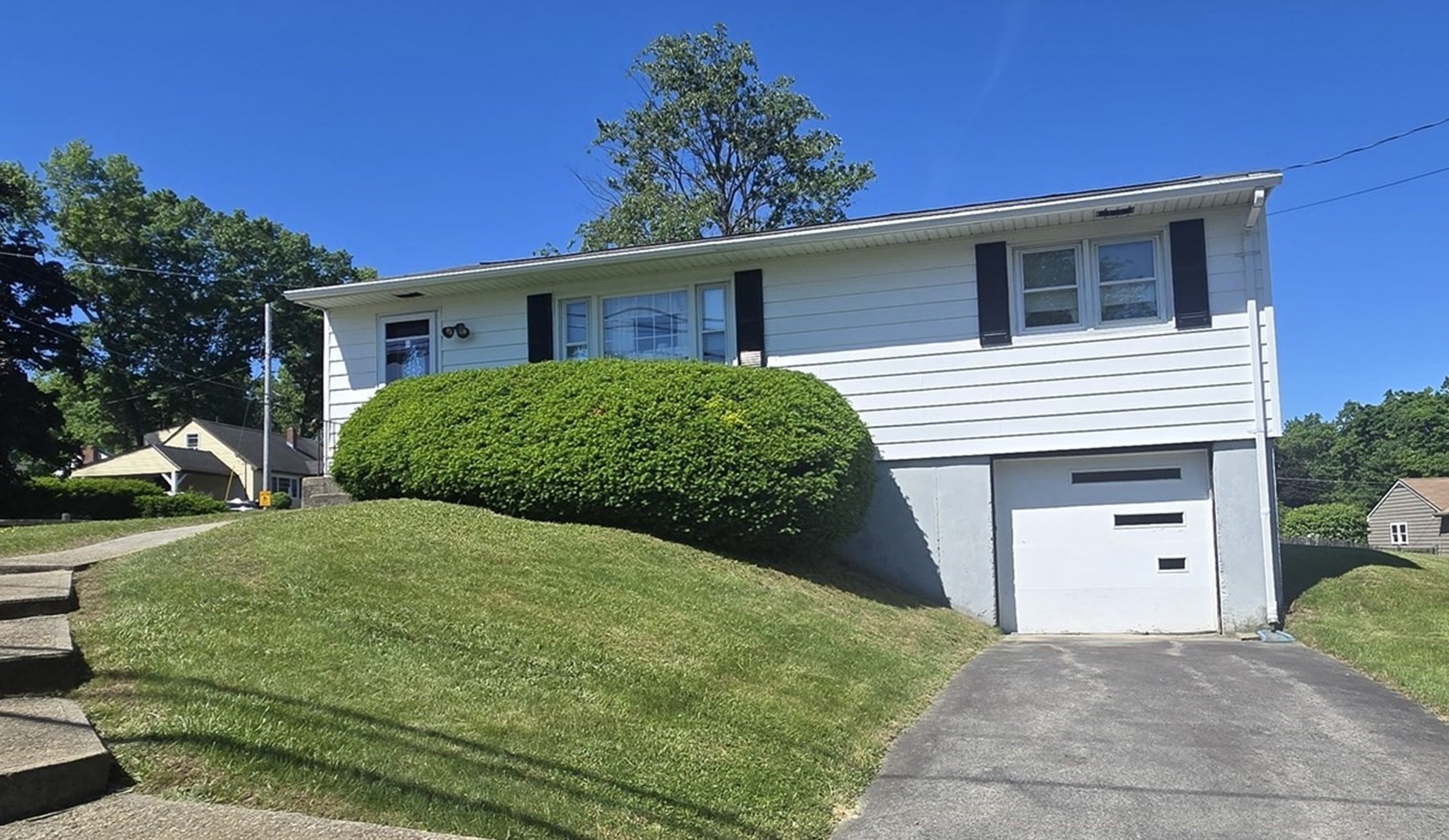 284 Oak Street, Methuen, MA 01844