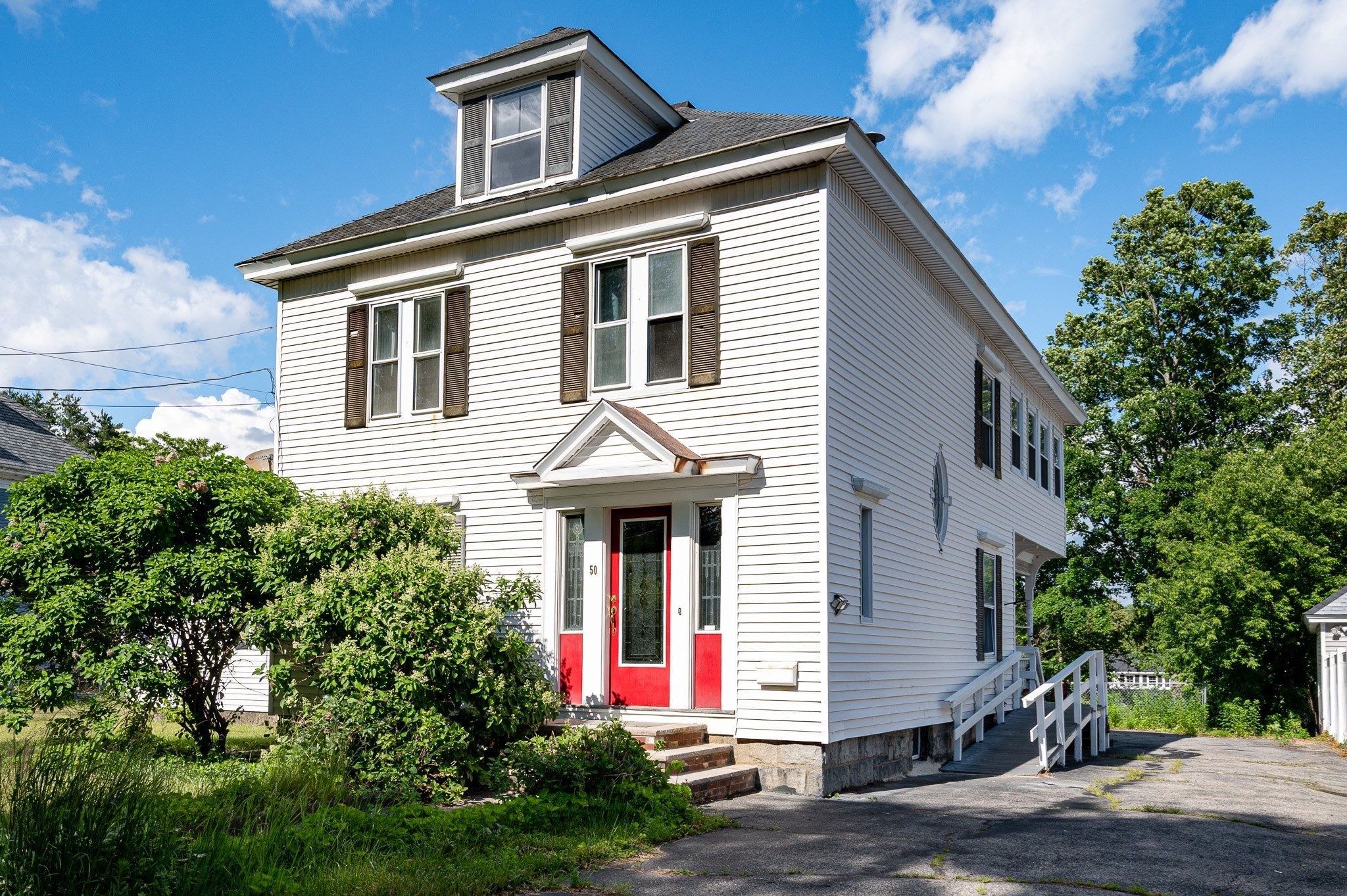 50 Wentworth Avenue, Lowell, MA 01852