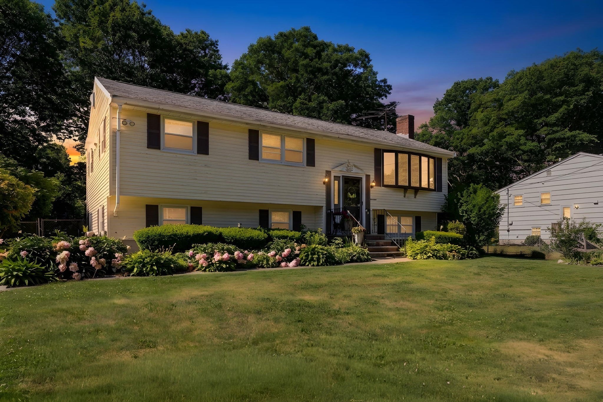14 Highfield Dr, Brockton, MA 02301
