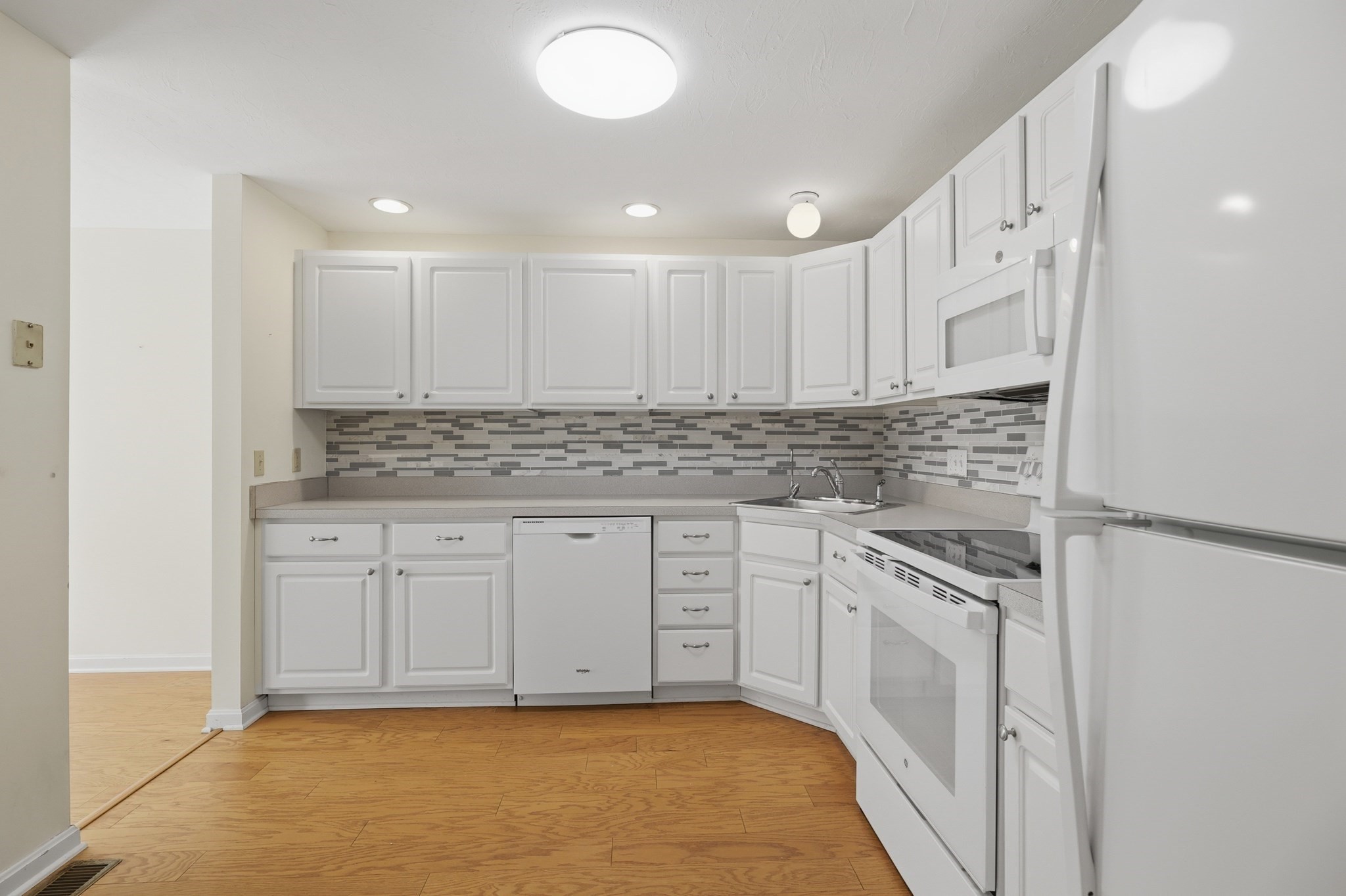 34 Saw Mill Pond Rd Unit 34, Fitchburg, MA 01420 - Image 11