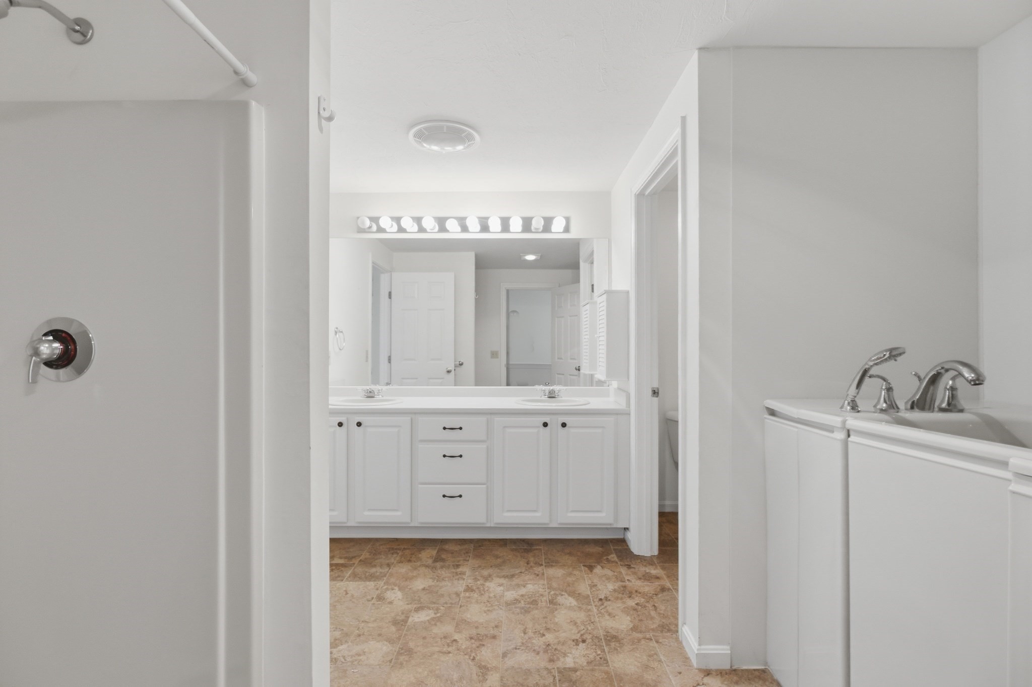 34 Saw Mill Pond Rd Unit 34, Fitchburg, MA 01420 - Image 19