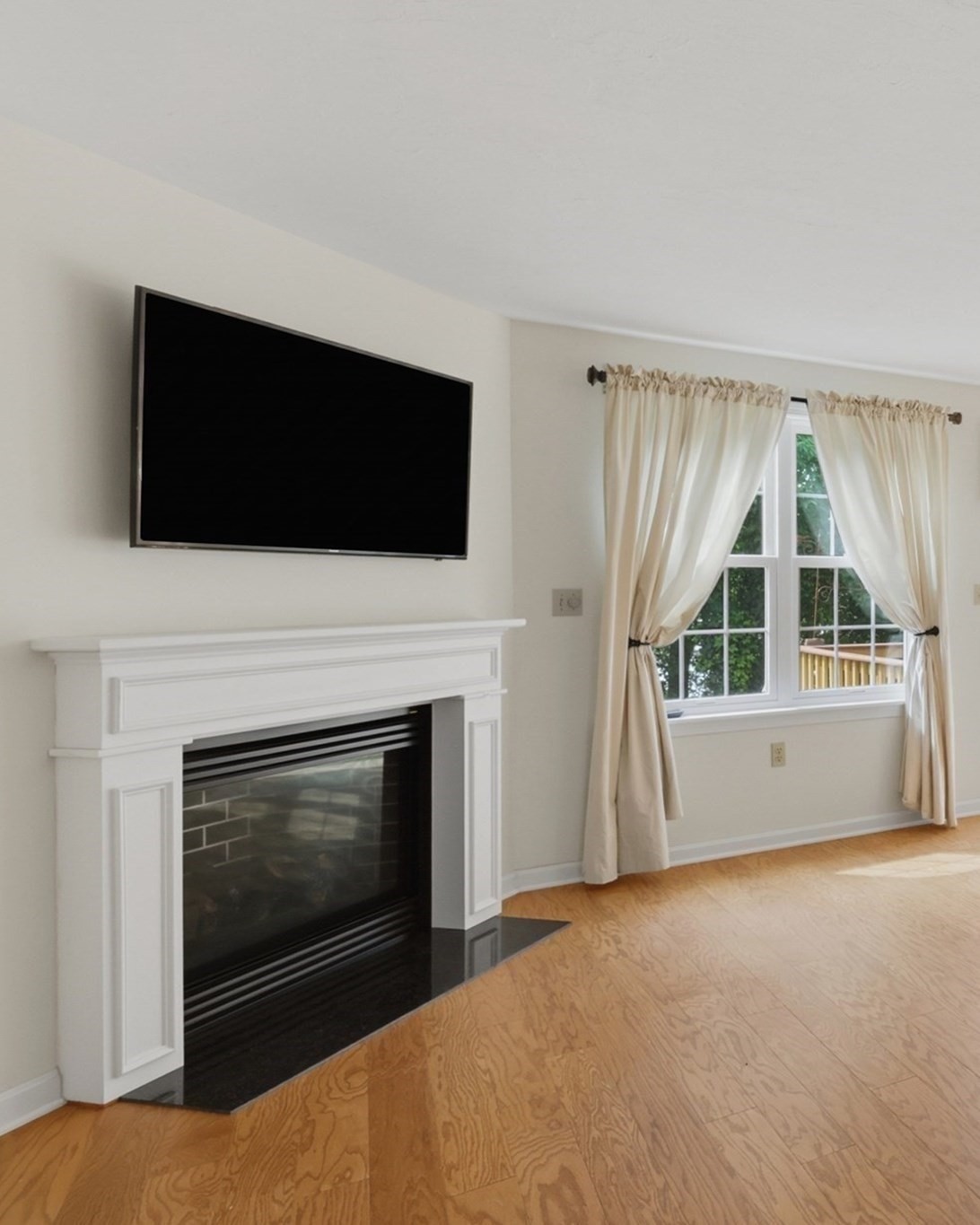 34 Saw Mill Pond Rd Unit 34, Fitchburg, MA 01420 - Image 8