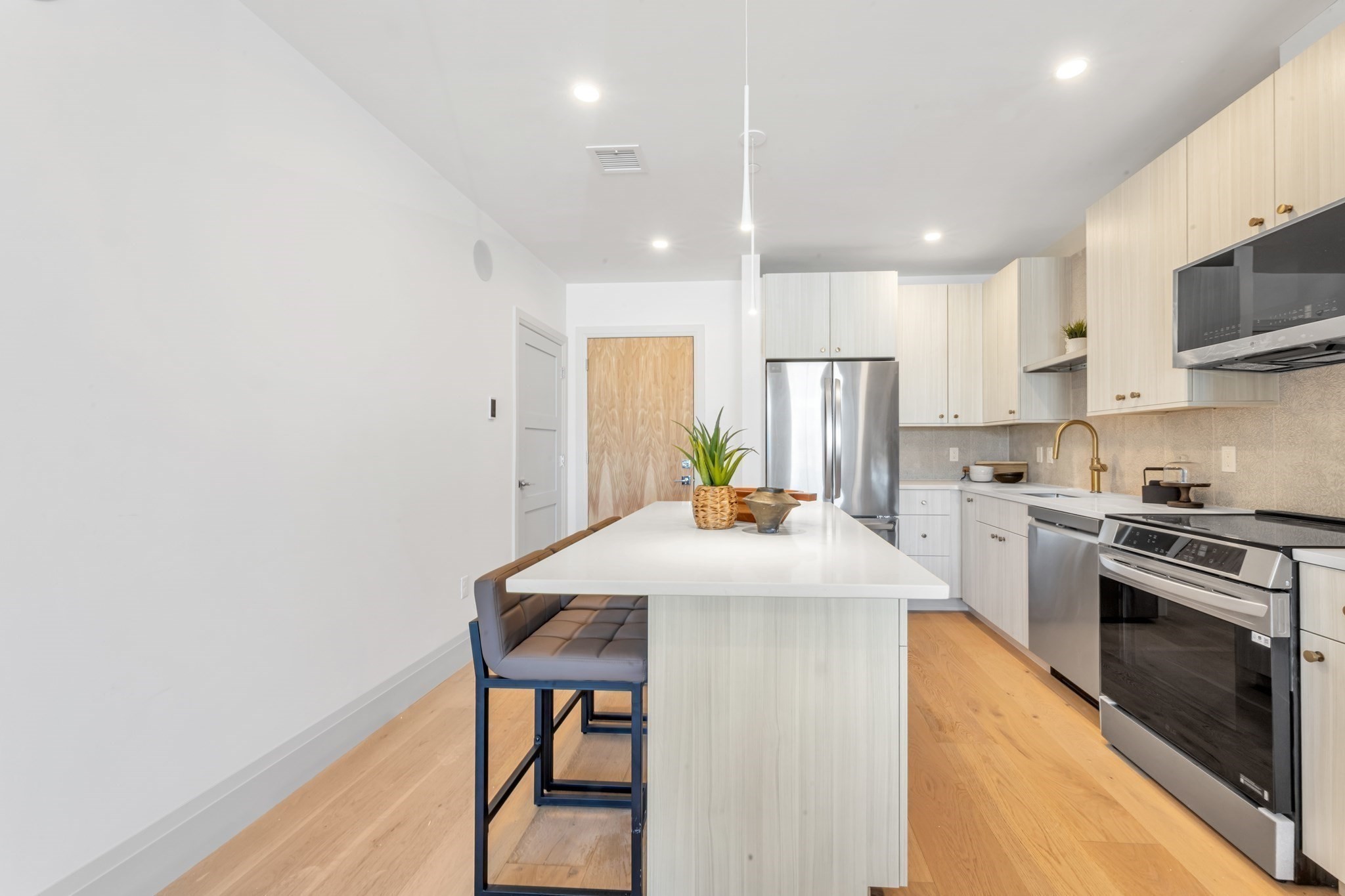 34 Oak Street Unit 103, Hyde Park, Boston, MA 02136 - Image 9