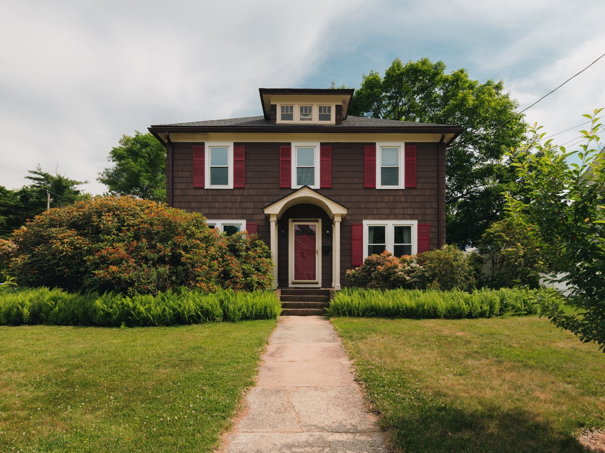 8 Liberty Street, Holyoke, MA 01040