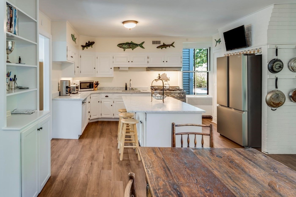 802 Hale Street, Beverly, MA Image 25