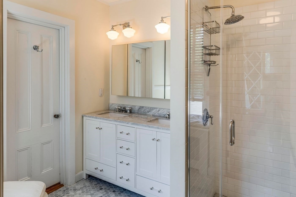 802 Hale Street, Beverly, MA Image 35