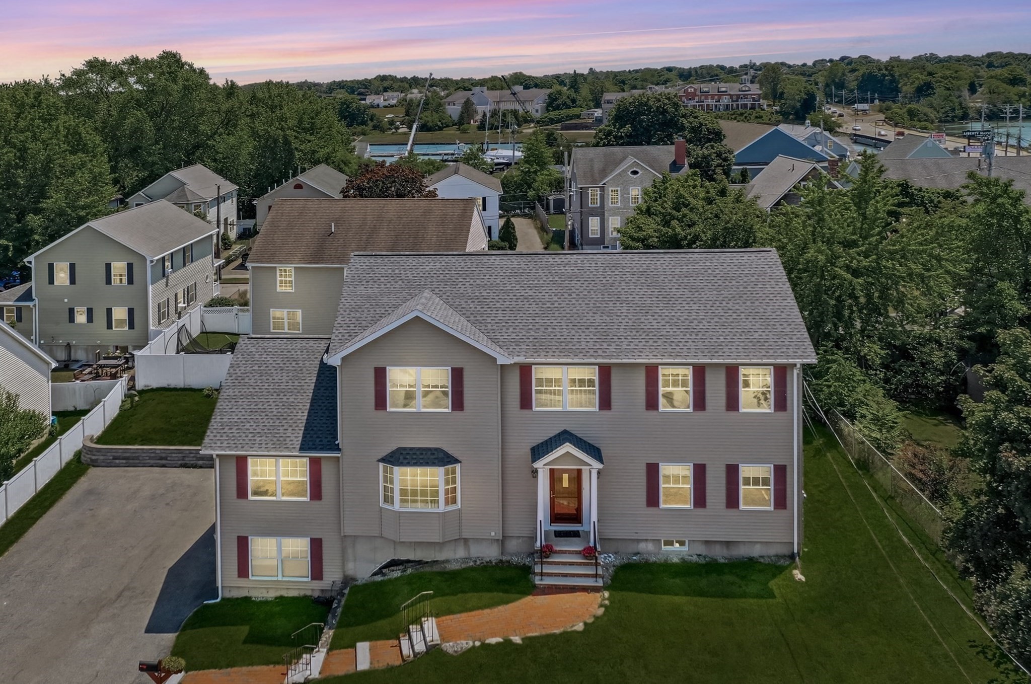 7 Riverside Street, Danvers, MA 01923