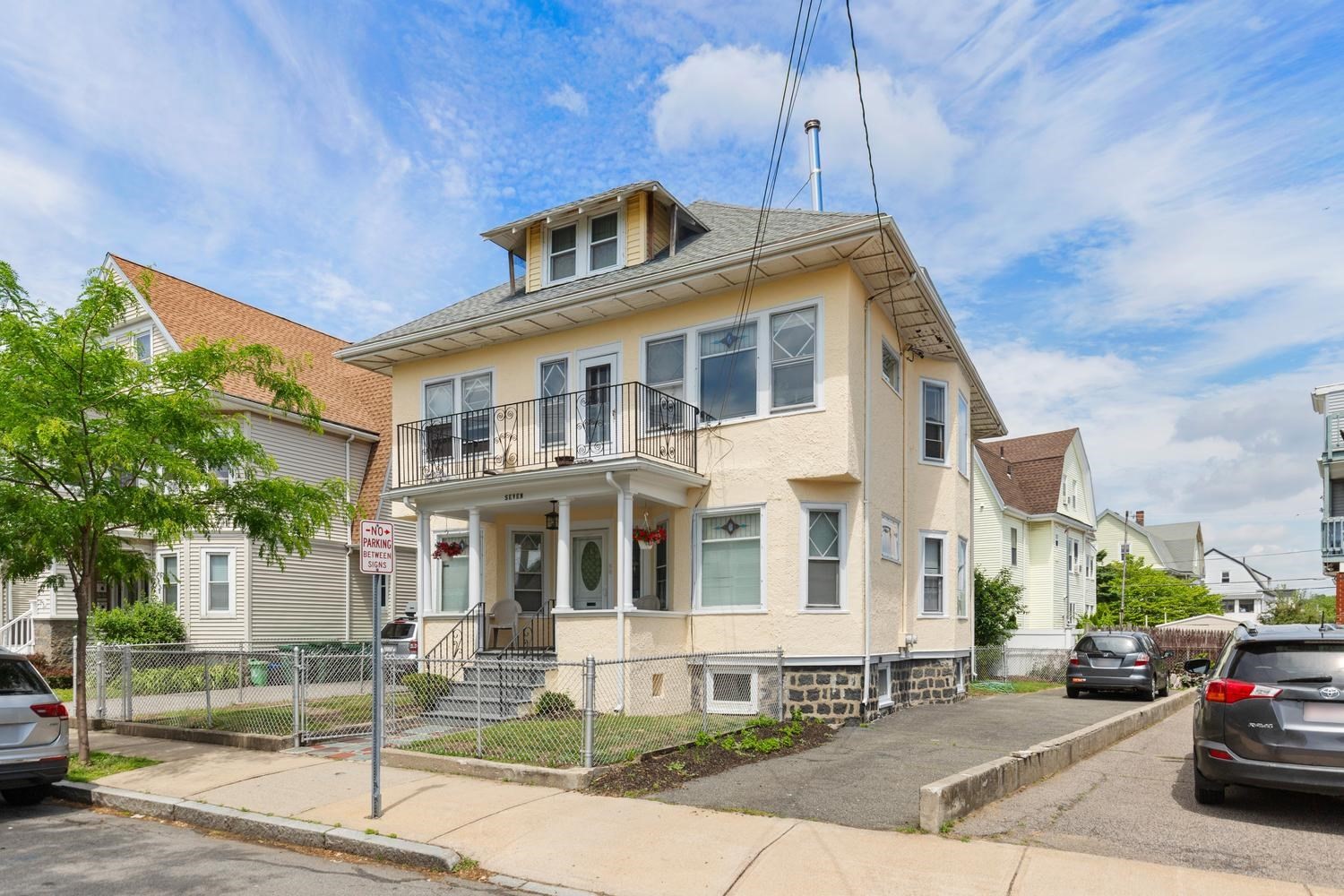 7 Yale St, Medford, MA 02155