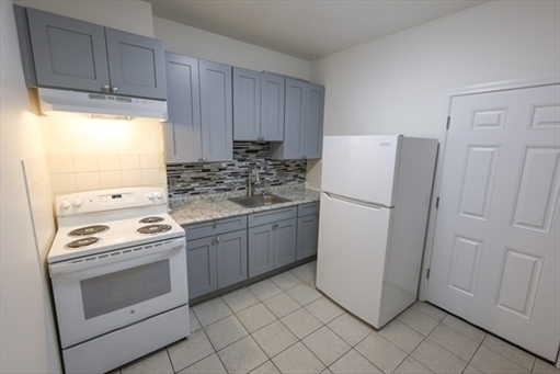 127 Intervale Street, Apt 3