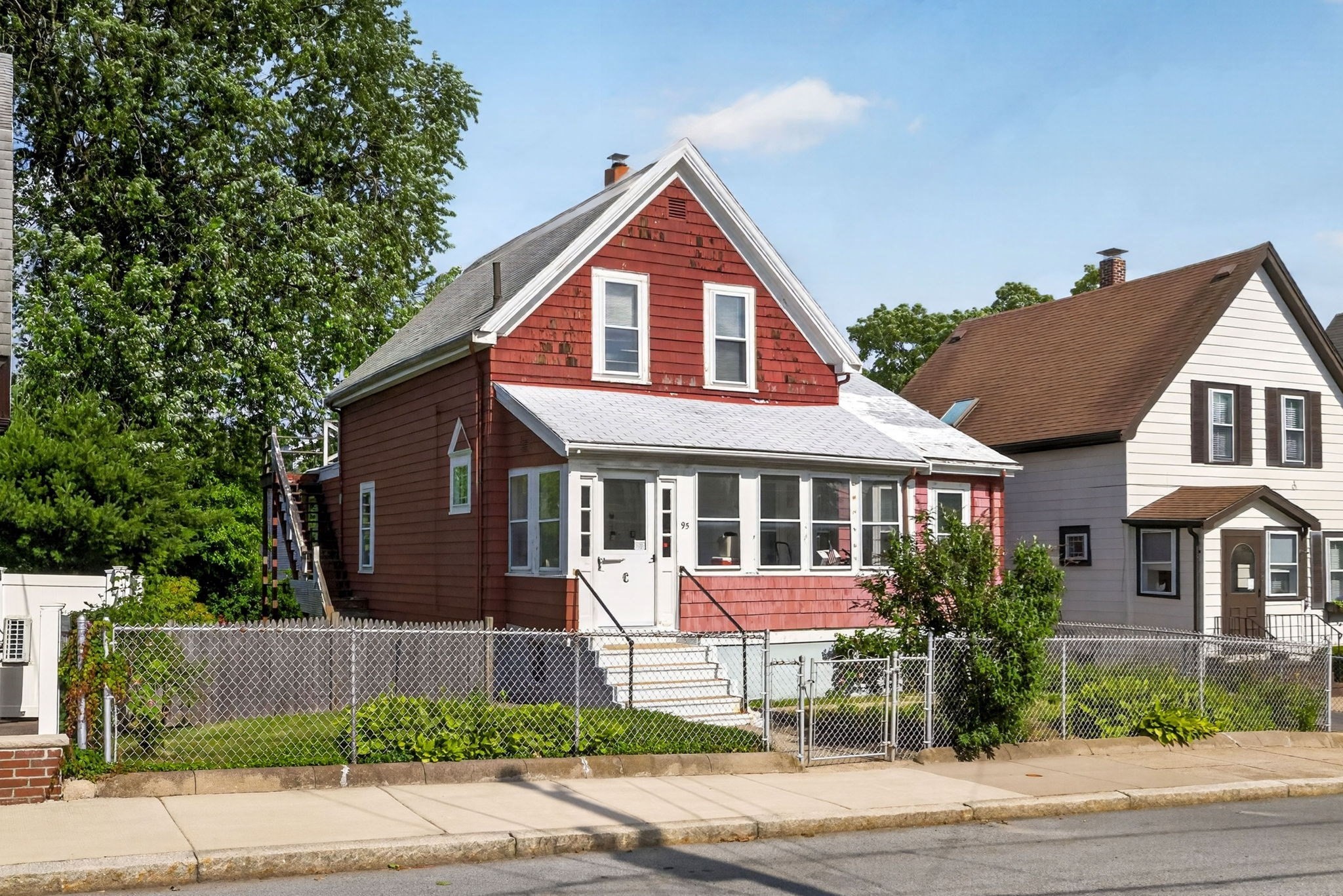95 Marshall St, Winthrop, MA 02152