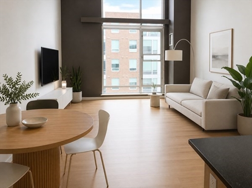 1 Earhart, Apt 521