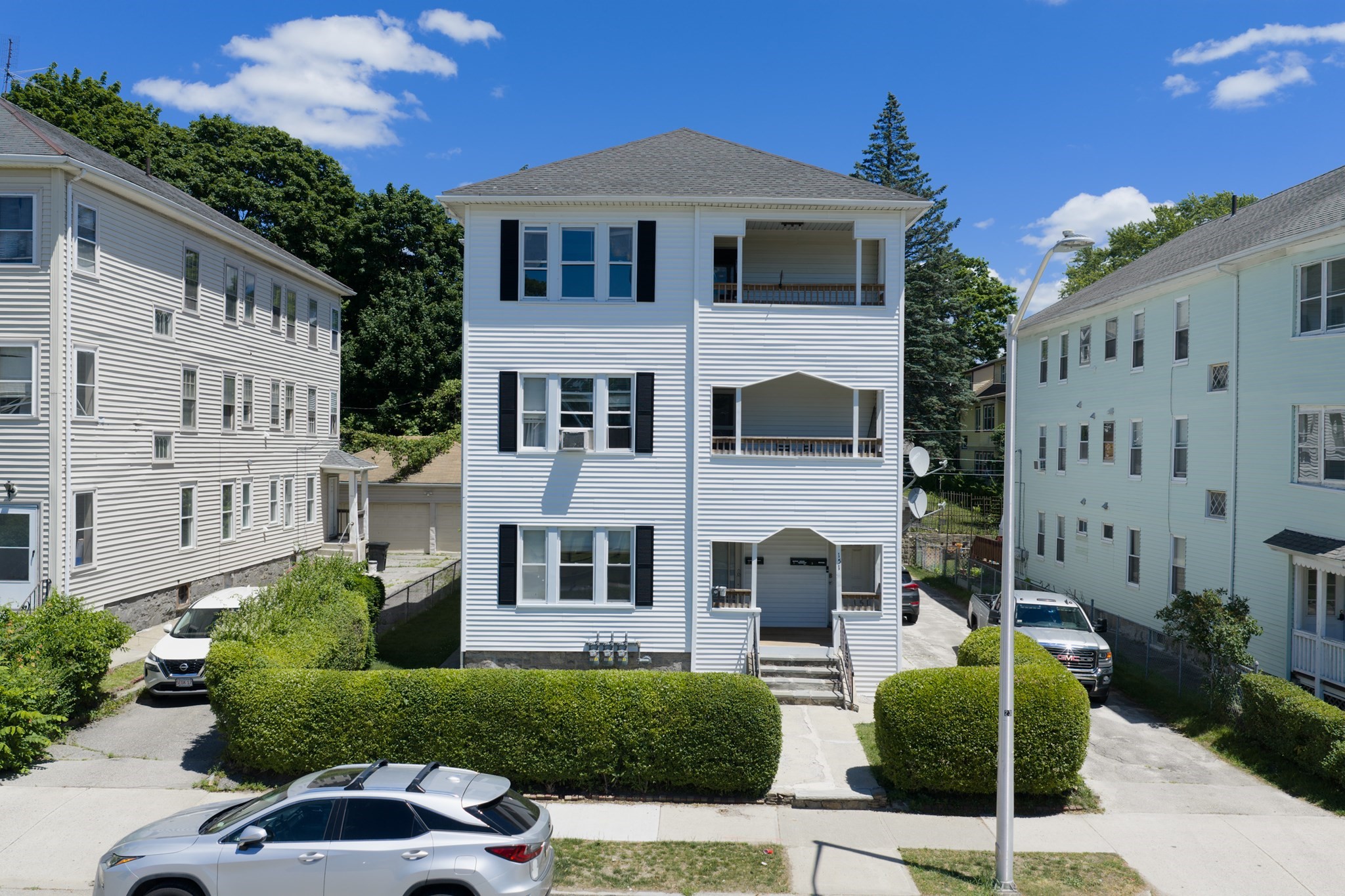 151 Providence St, Worcester, MA 01610