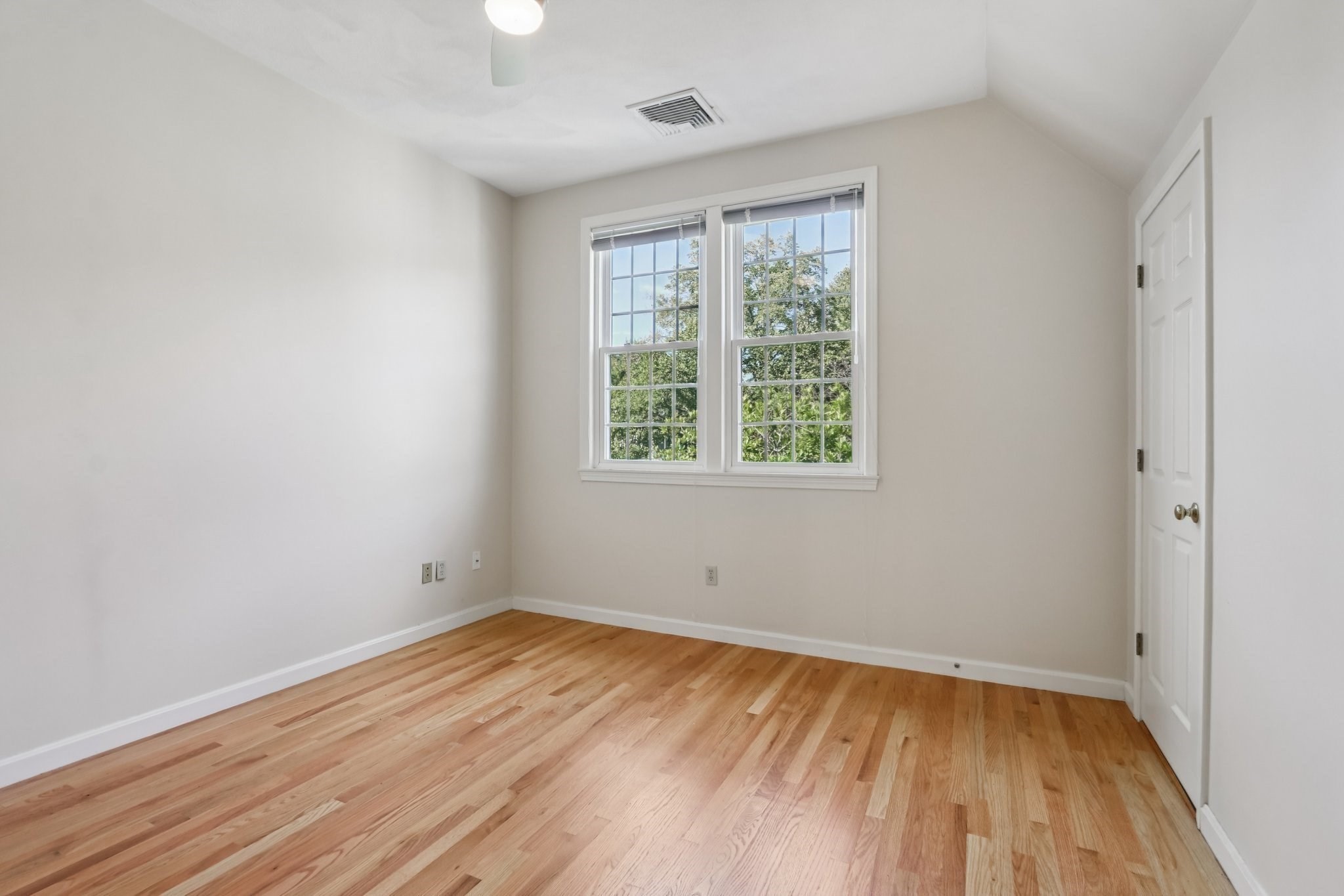35 Mitchell Grant Way Unit 35, Bedford, MA 01730 - Image 17