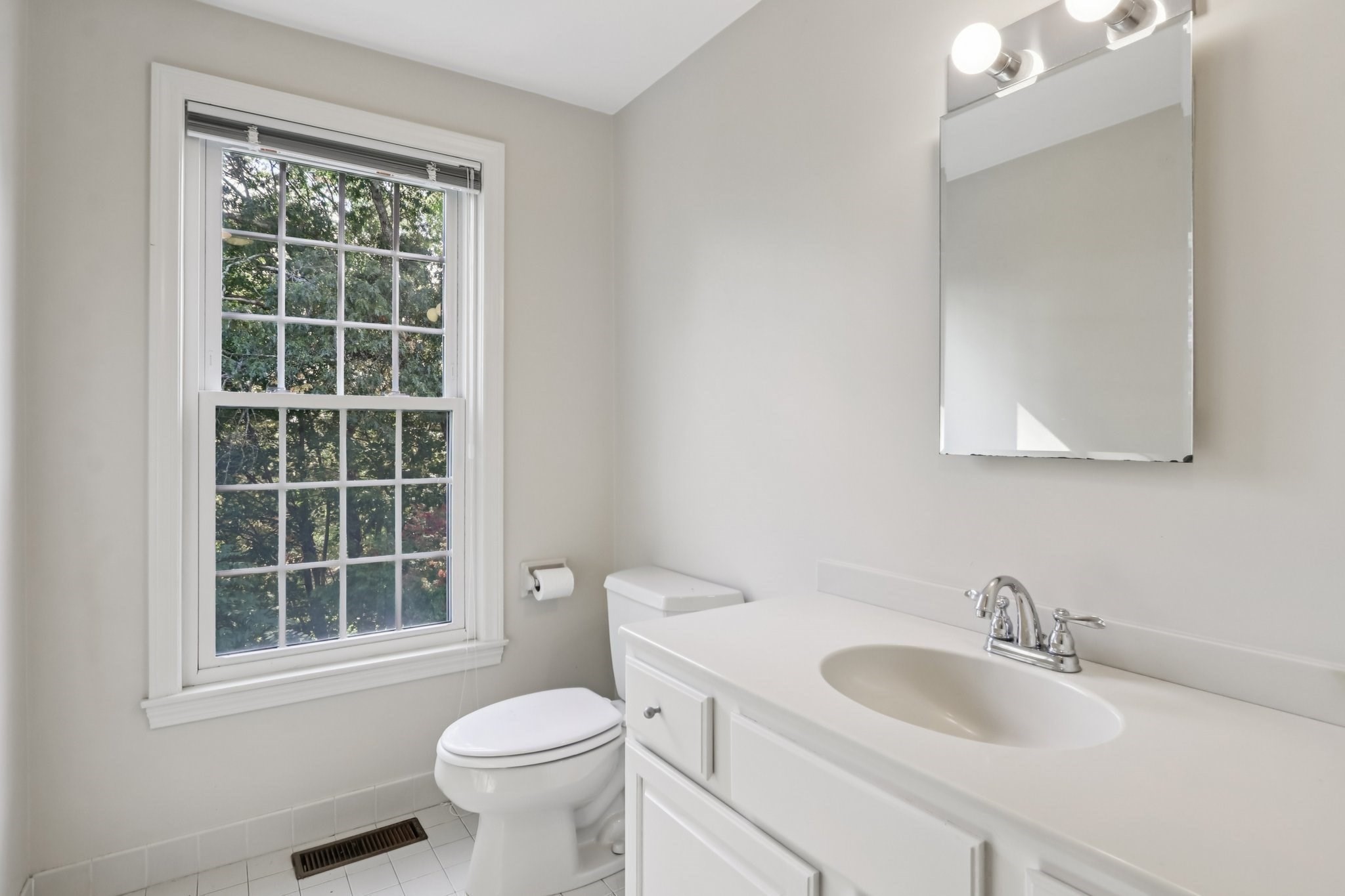 35 Mitchell Grant Way Unit 35, Bedford, MA 01730 - Image 32