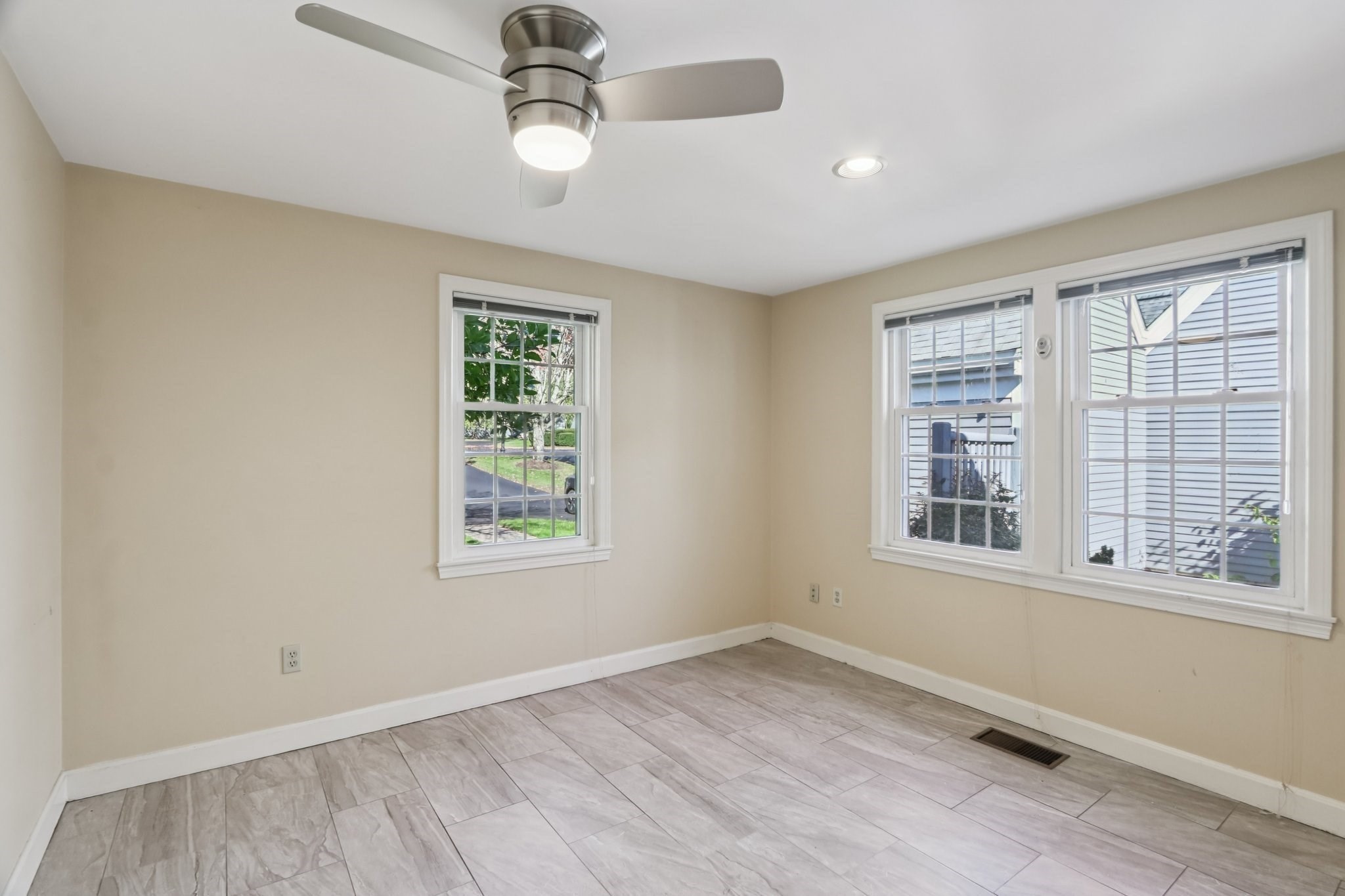 35 Mitchell Grant Way Unit 35, Bedford, MA 01730 - Image 34