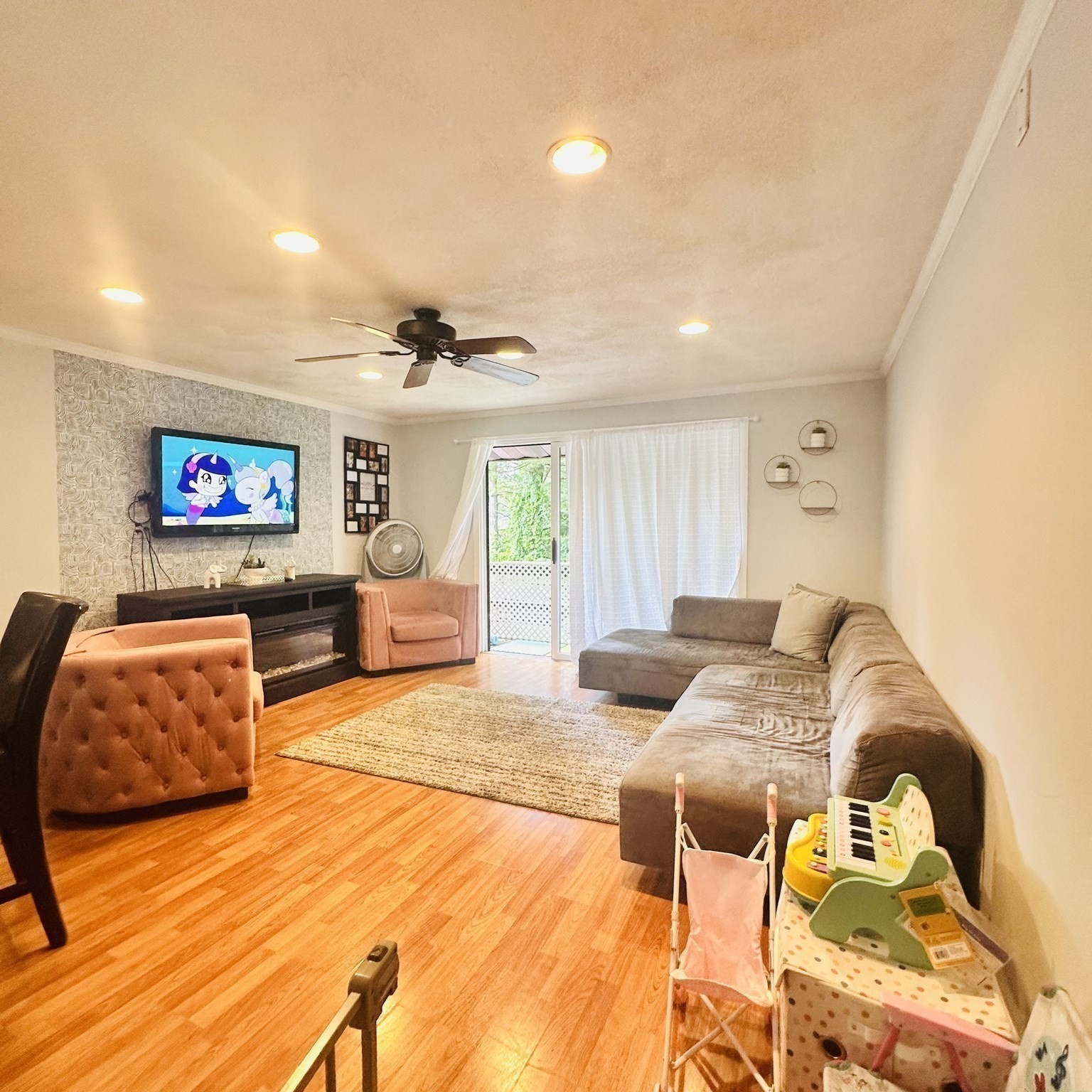 520 High St Unit 7, Clinton, MA 01510 - Image 5