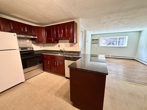 15 Staples Ave, Apt 18