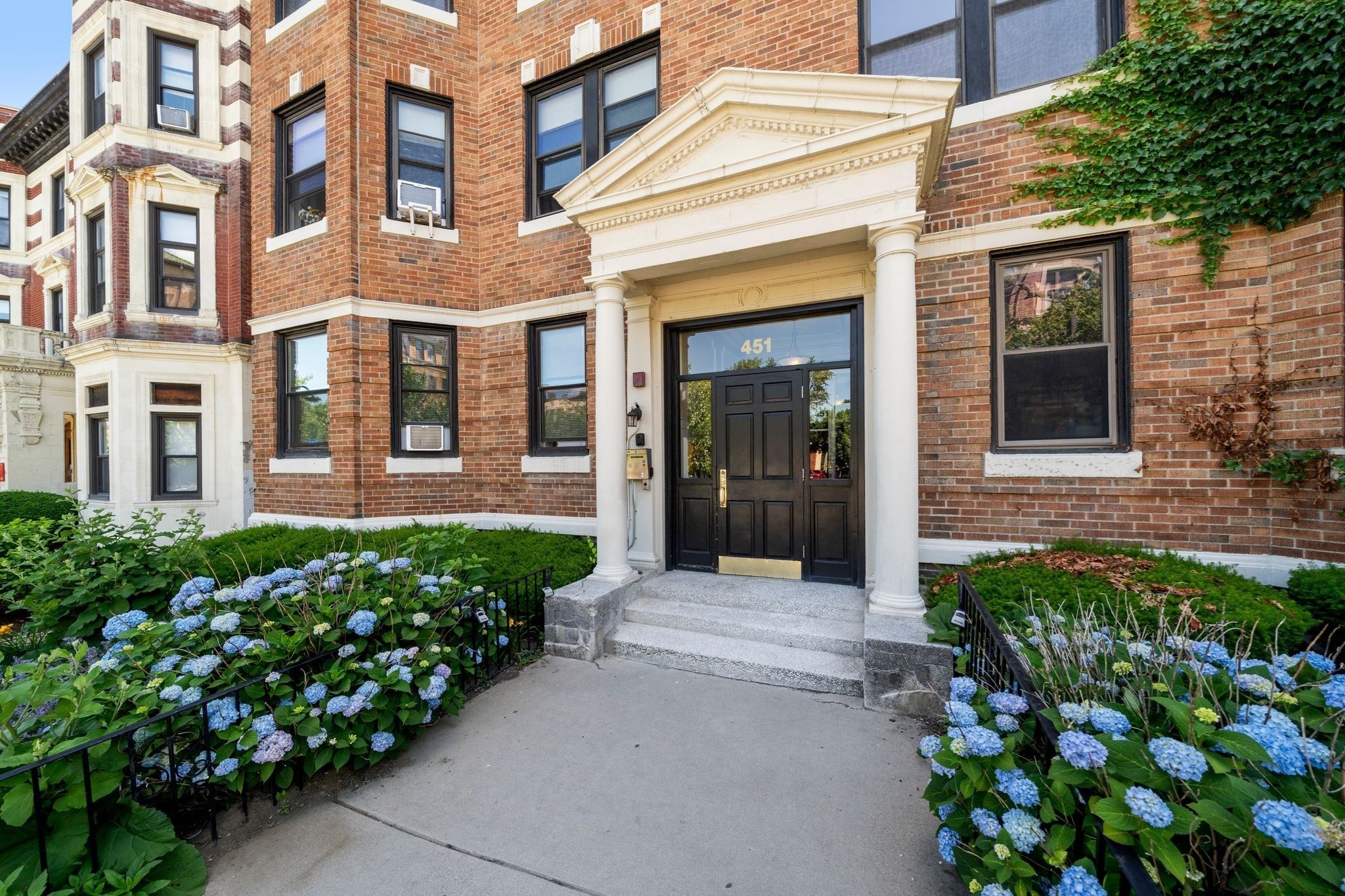 451 Park Dr Unit 2B, Fenway, Boston, MA 02215