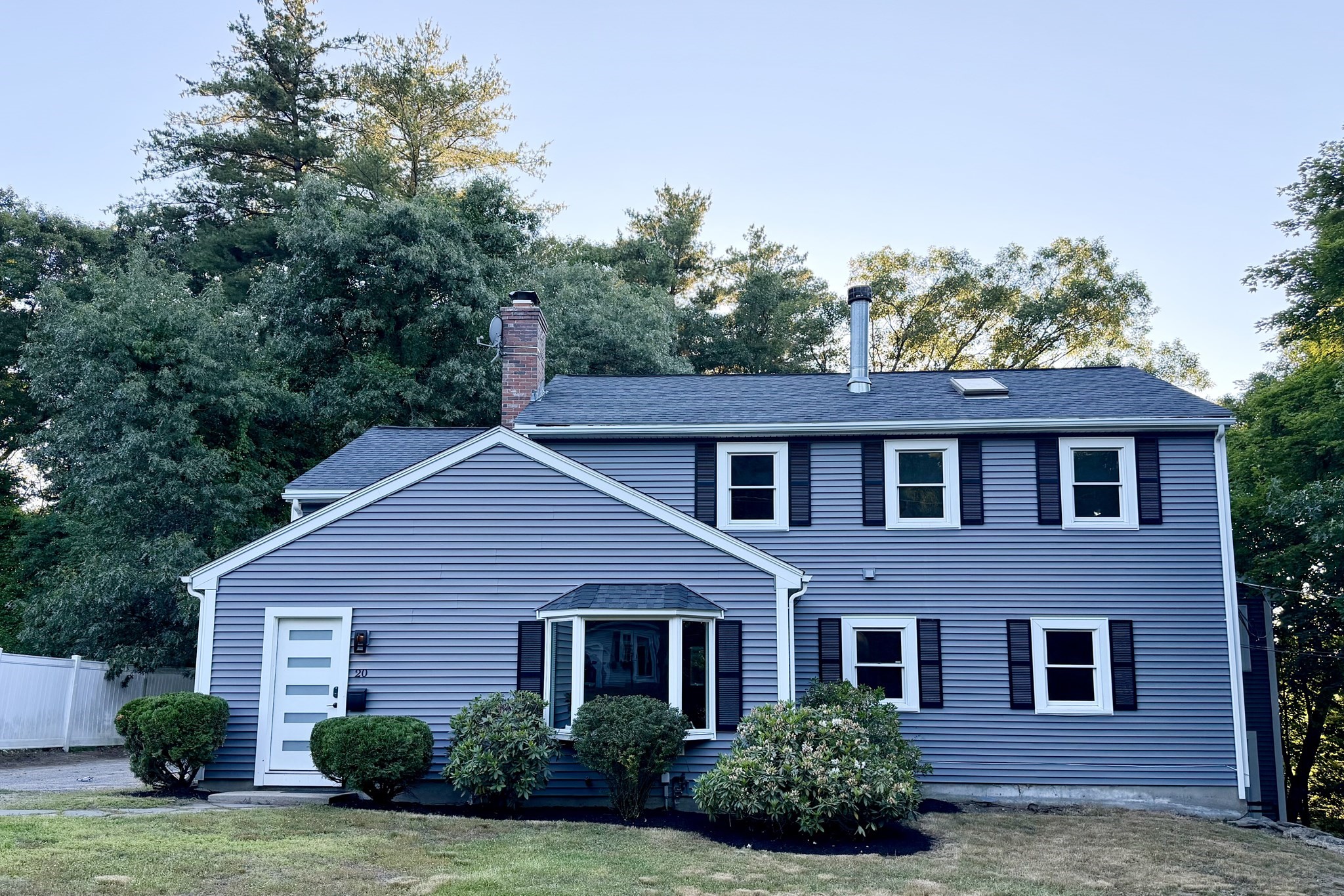 20 Alberta Dr, Hudson, MA 01749