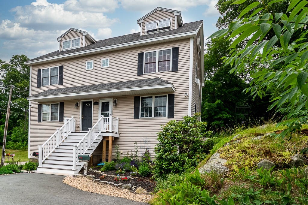 289 Chace Street Unit B, Clinton, MA 01510 - Image 1