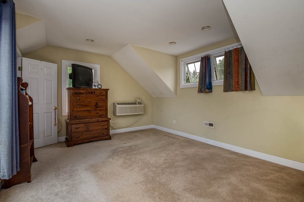 289 Chace Street Unit B, Clinton, MA 01510 - Image 16