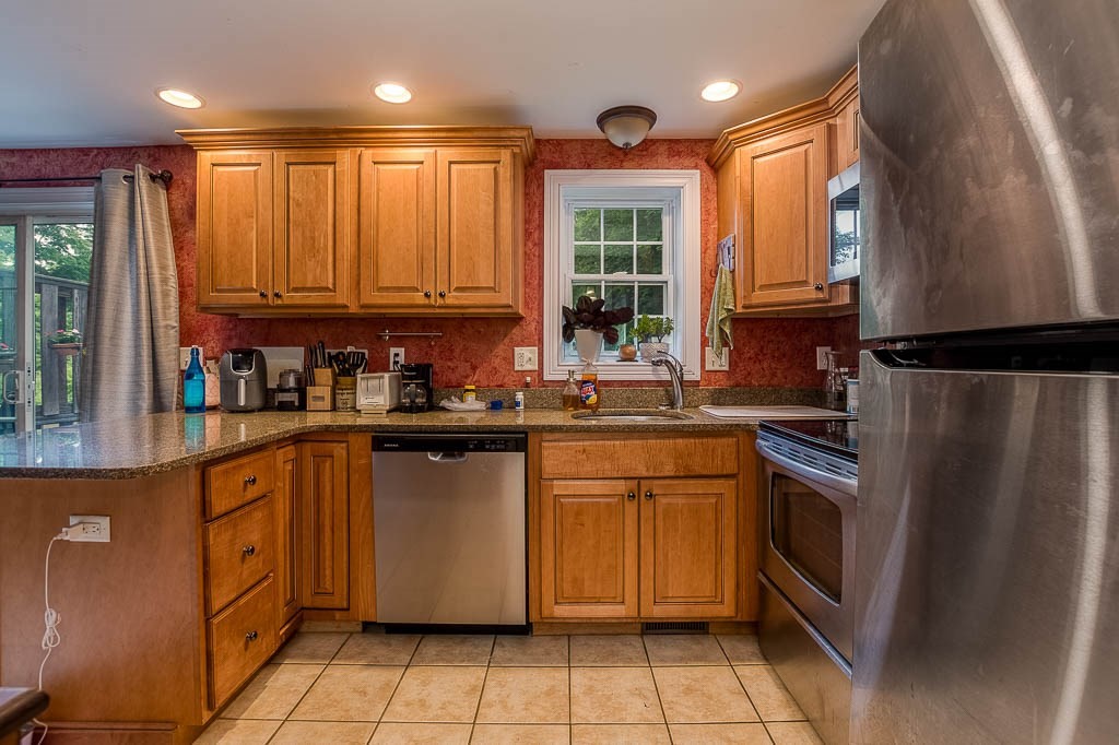 289 Chace Street Unit B, Clinton, MA 01510 - Image 9