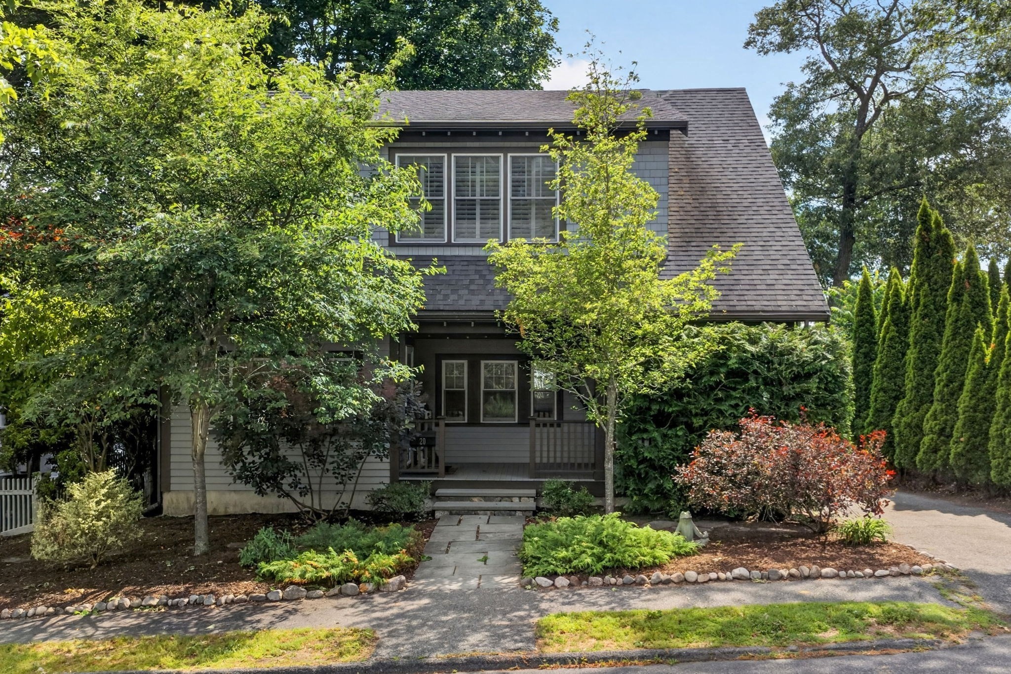 20 Hill Top Rd, Wellesley, MA 02482