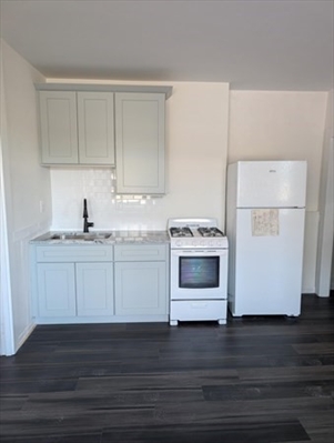151 Charles, Apt 2