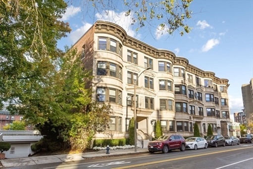 5 Winchester, Apt 202