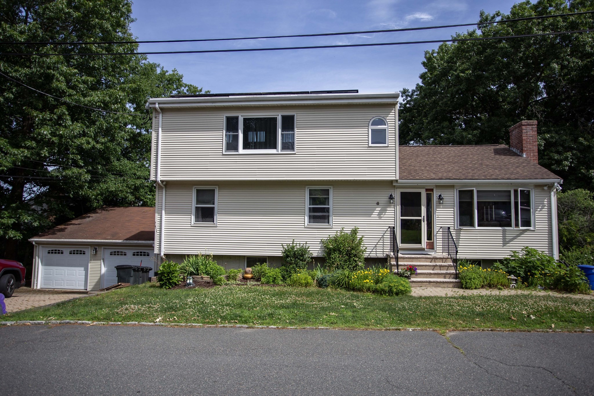 6 Woodland Ave, Saugus, MA 01906