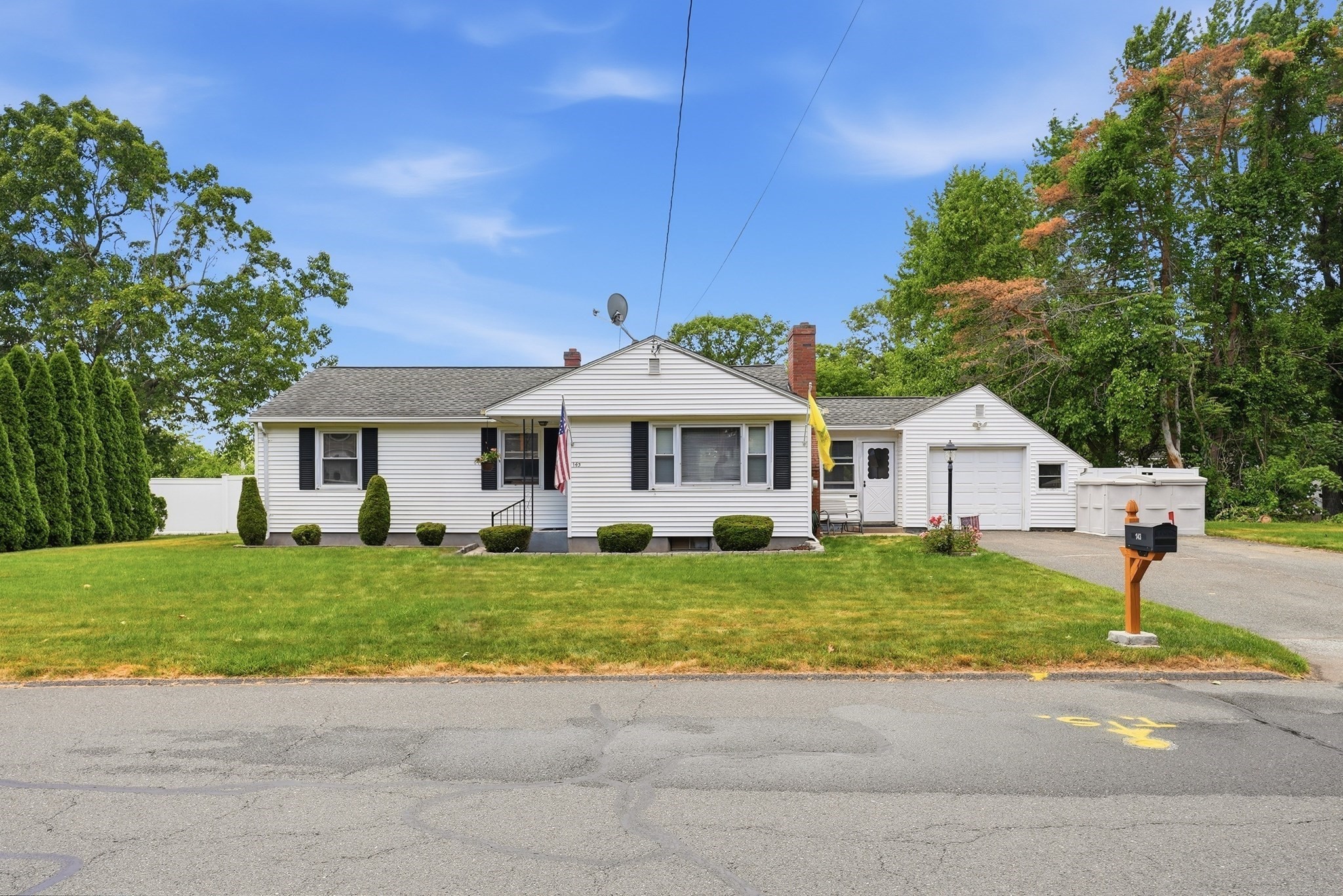 143 Braeburn Road, East Longmeadow, MA 01028