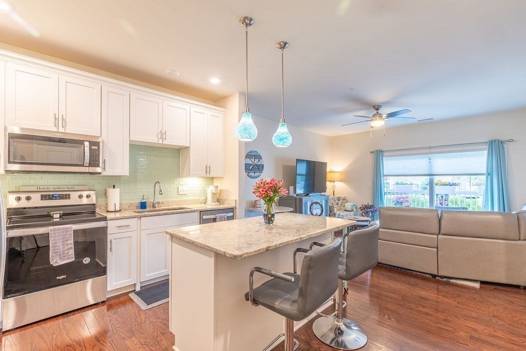 230 Martins Landing Unit 102, North Reading, MA 01864 - Image 4