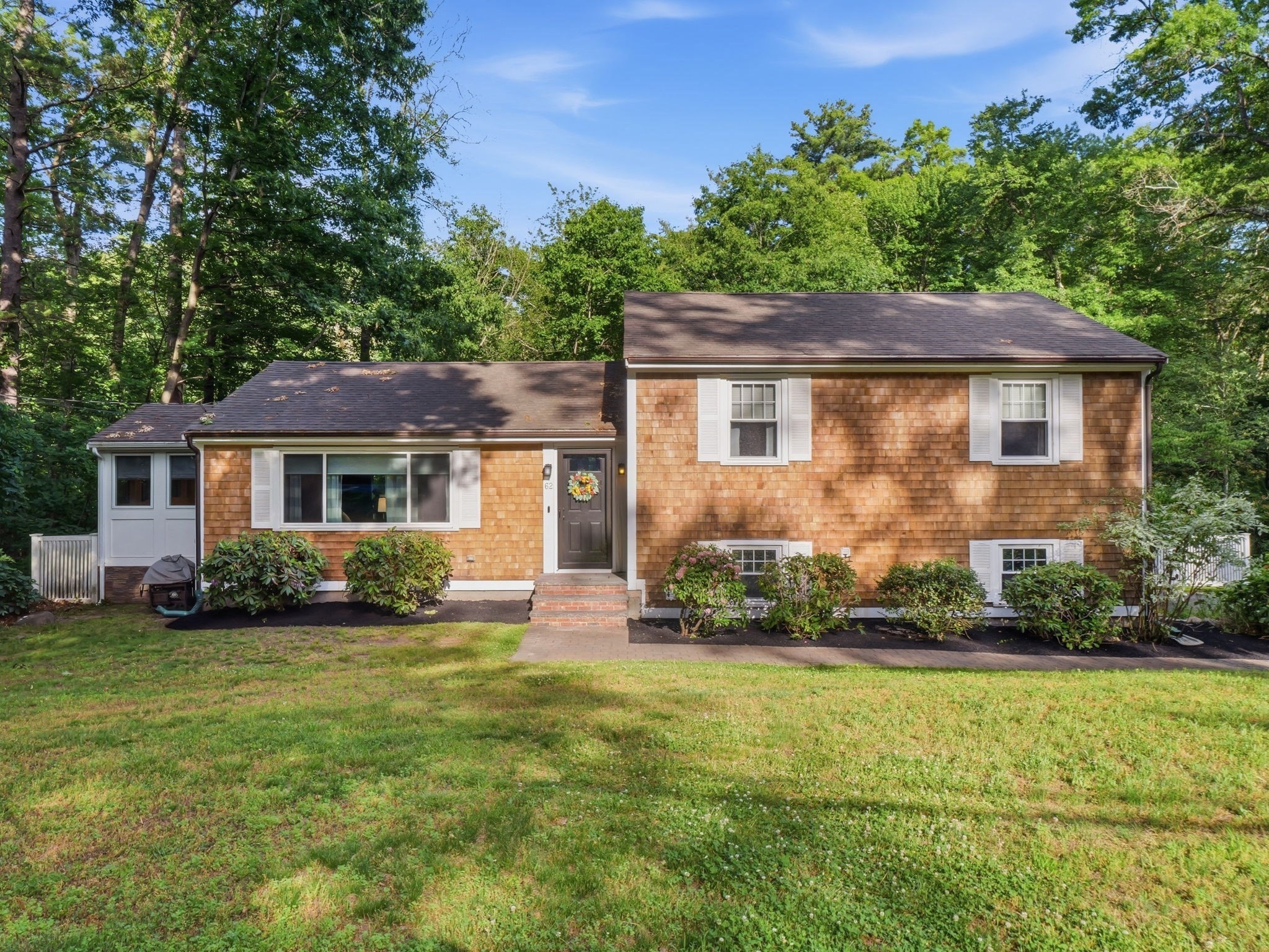 62 Juniper Rd, Andover, MA 01810