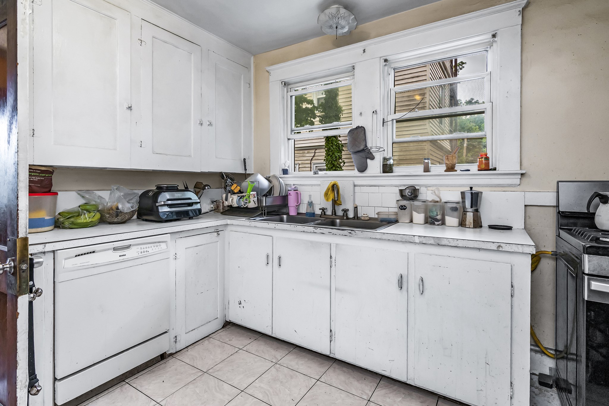 65 Phillips Ave, Lynn, MA 01902 - Image 9