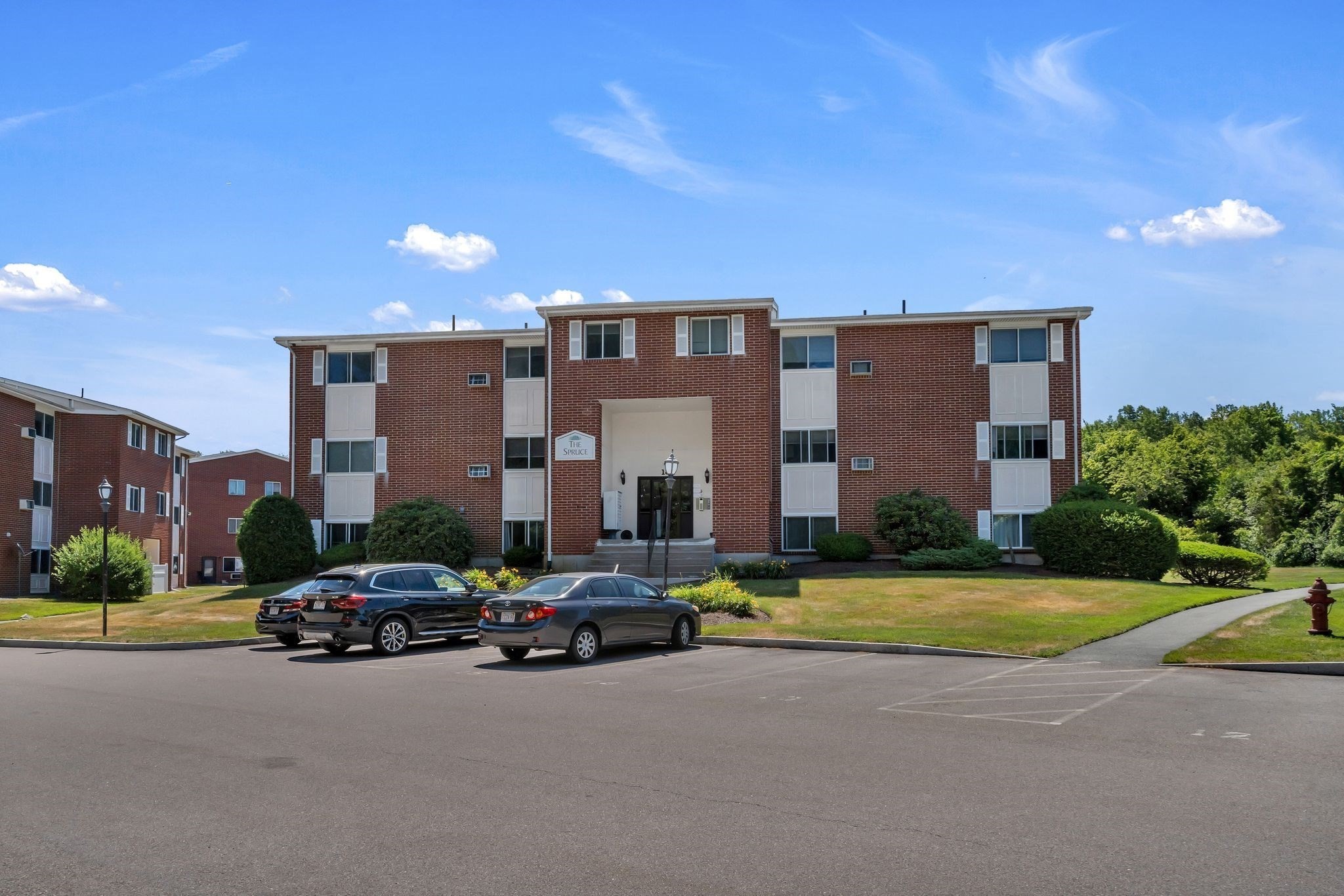 18 Dailey St Unit H, Attleboro, MA 02703