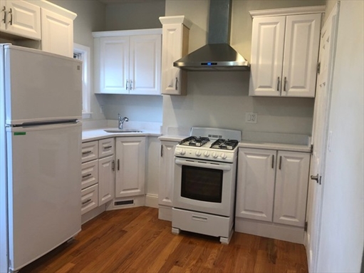 176 W. Sixth St., Apt 3