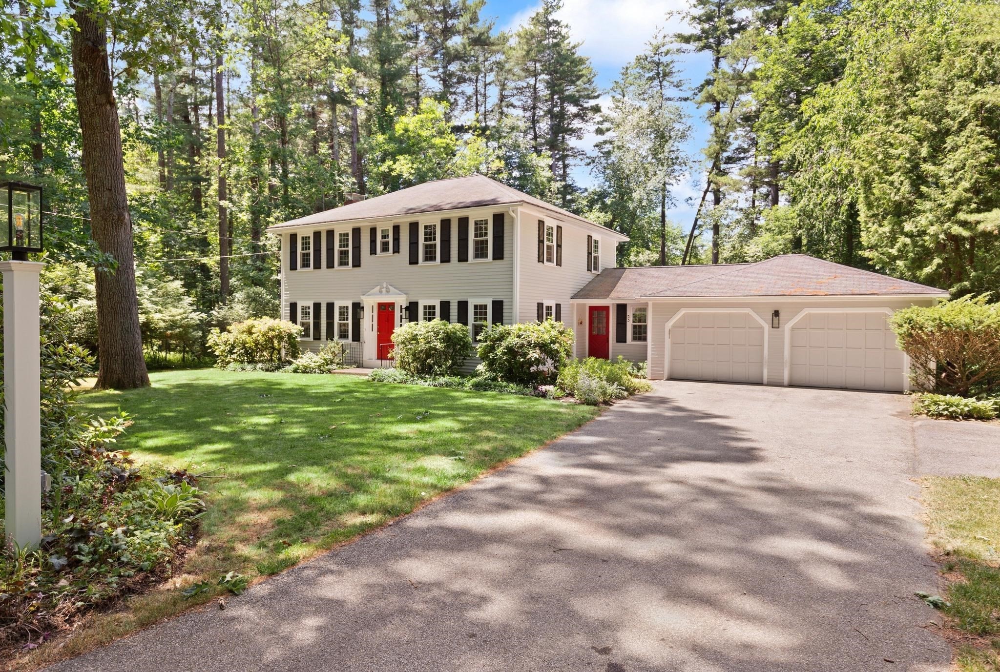 33 Mossman Rd, Sudbury, MA 01776