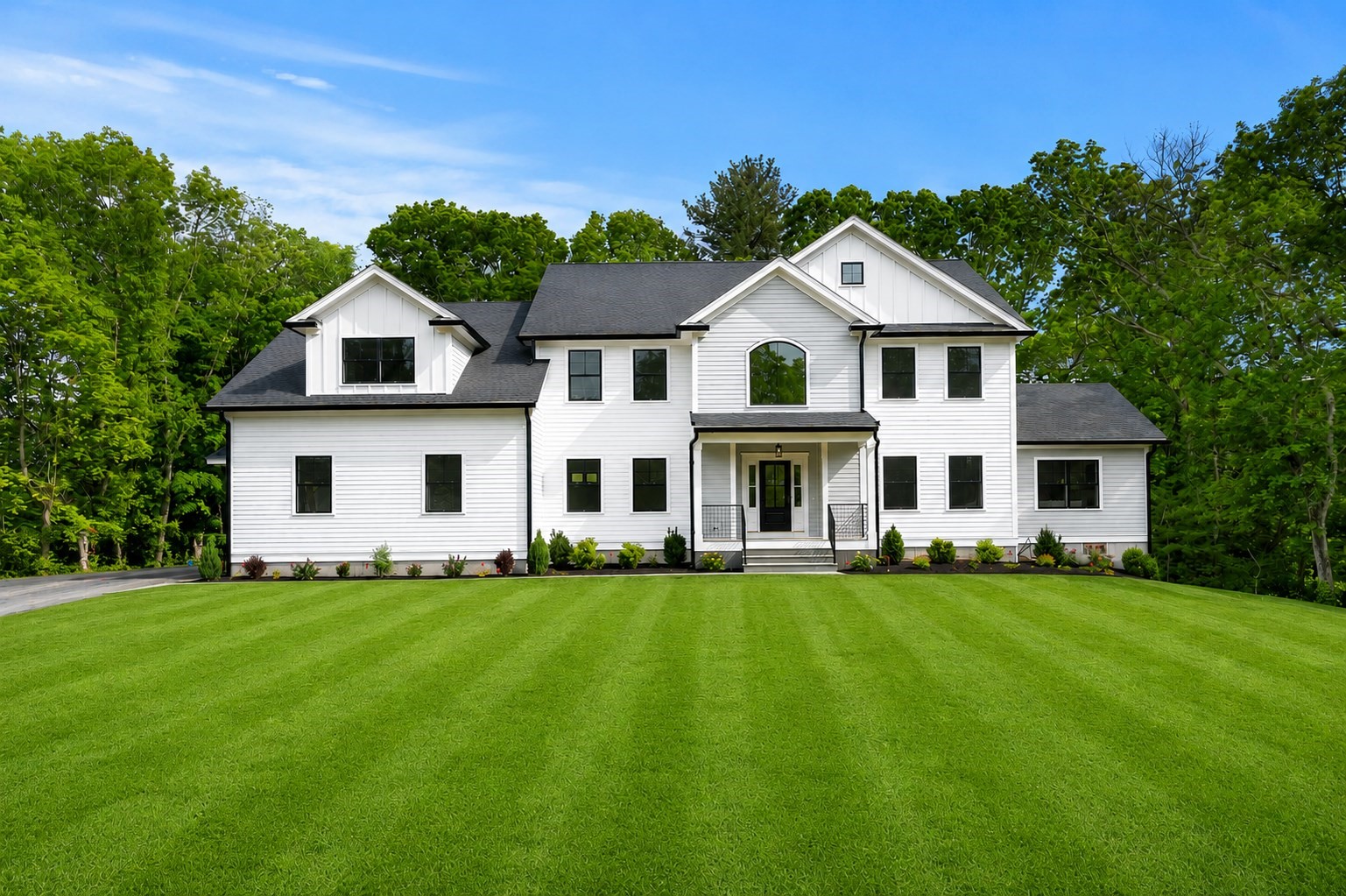 100 Marblehead St, North Reading, MA 01864