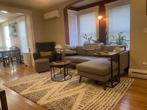 35 Pinckney Street, Apt 1