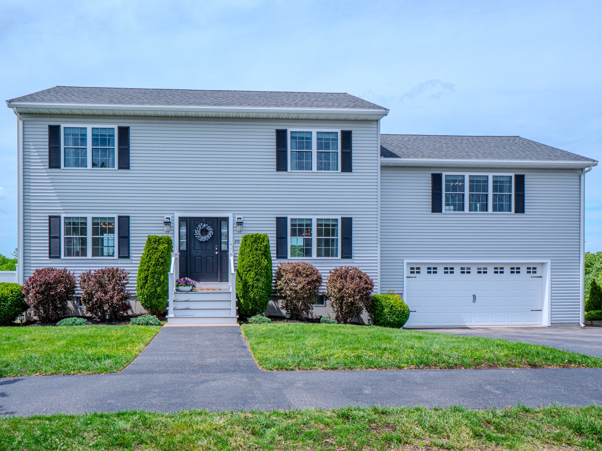20 Gedney Dr, Peabody, MA 01960