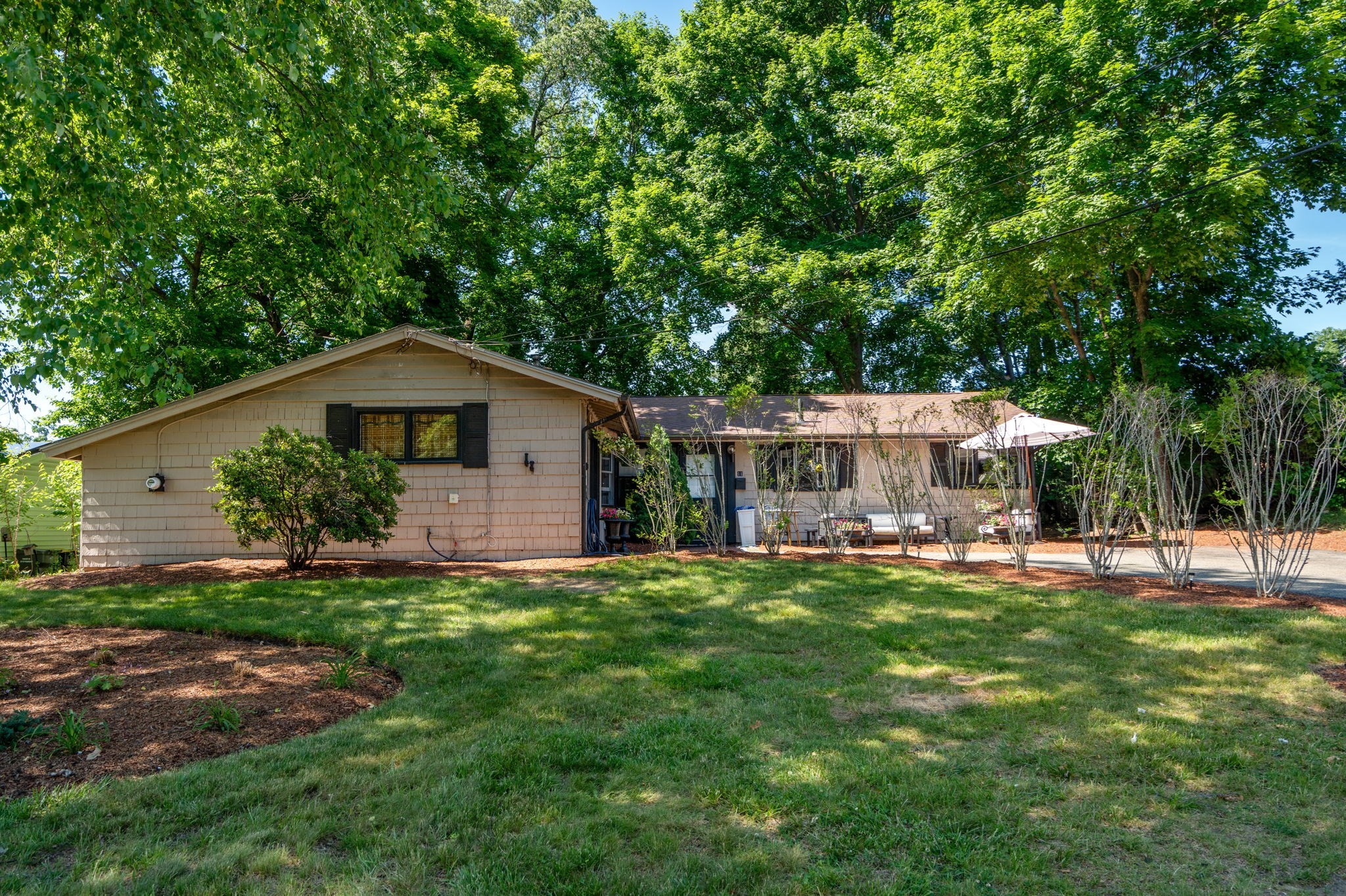 11 Ruth Dr, Framingham, MA 01701