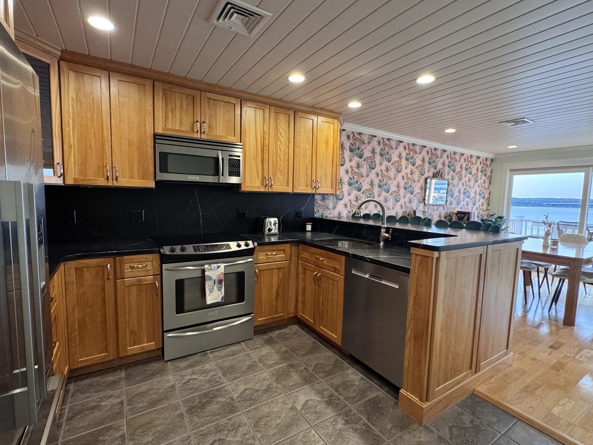 700 Shore Dr Unit 3-306, Fall River, MA 02721 - Image 8