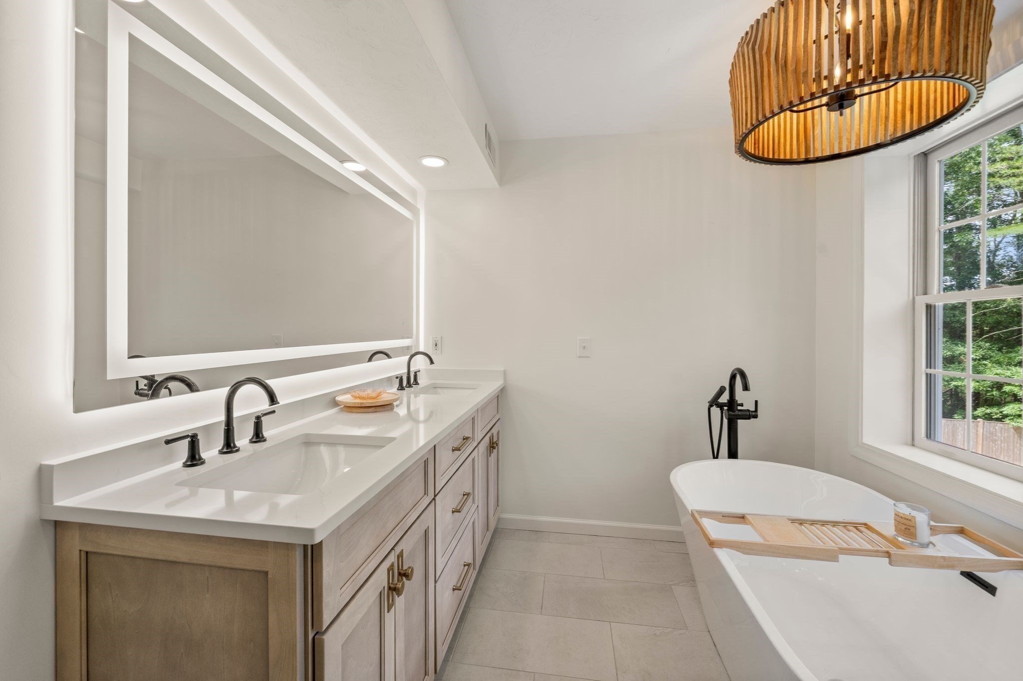 103 Wapping Rd, Kingston, MA 02364