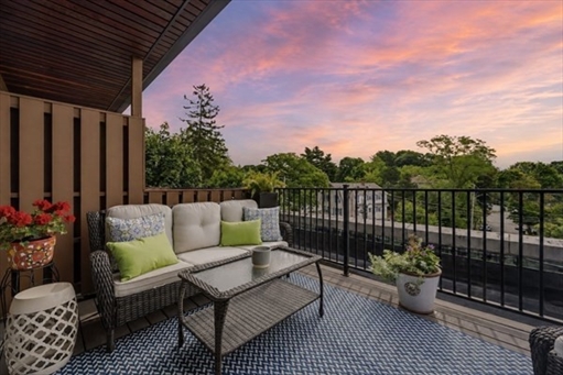 1 Saint Clare Rd, Apt 16