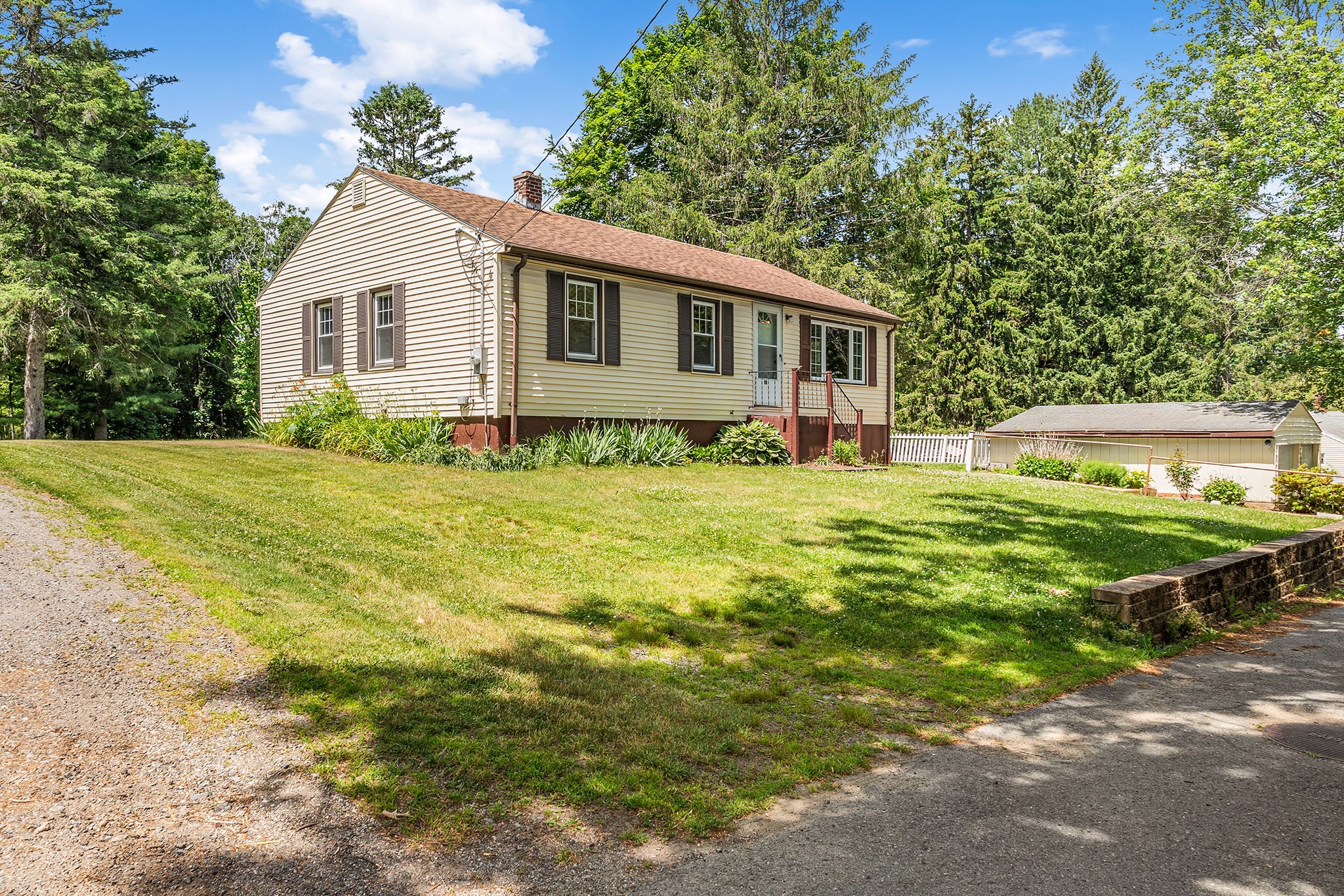 90 Towtaid St, Leicester, MA 01611 - Image 2