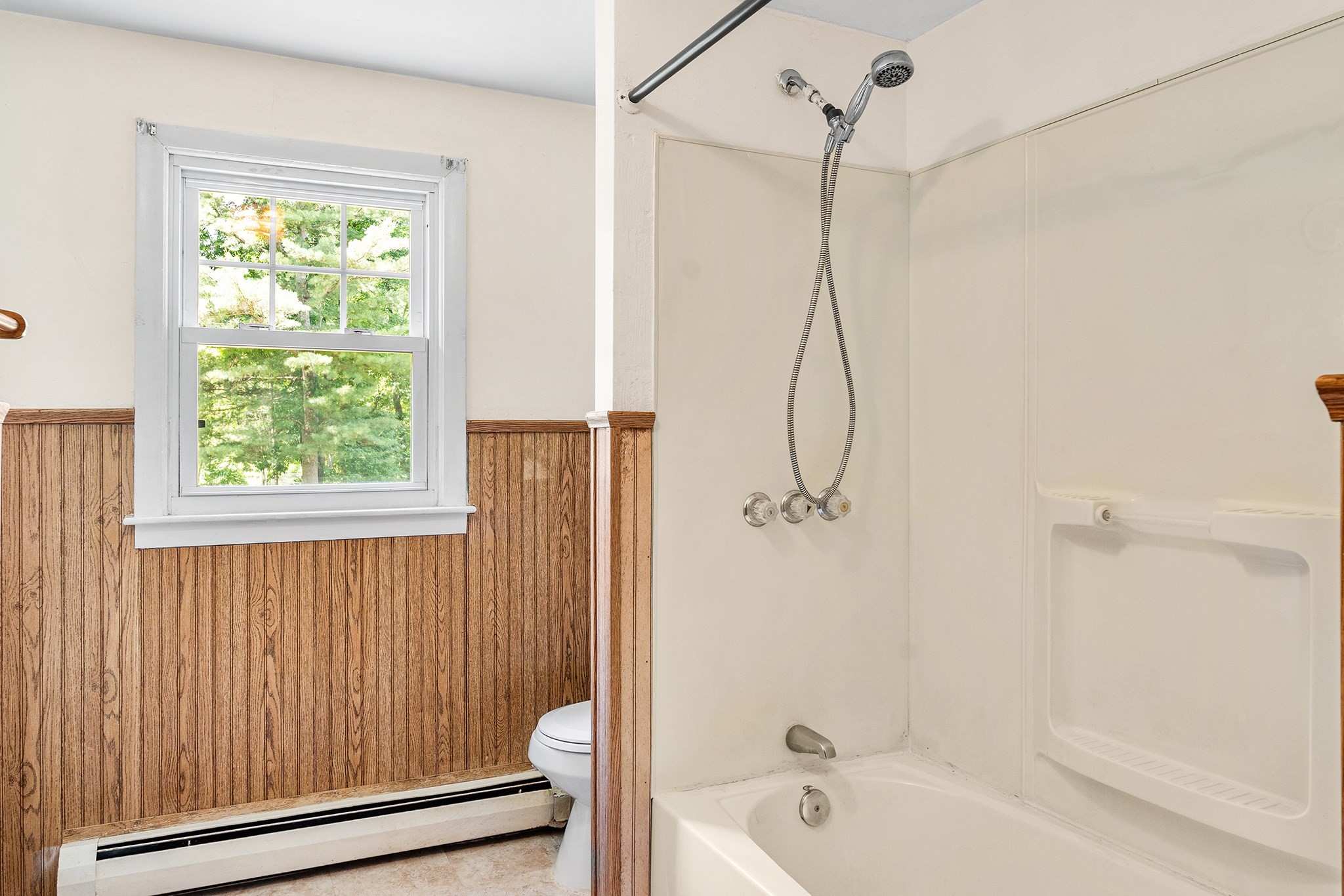 90 Towtaid St, Leicester, MA 01611 - Image 14